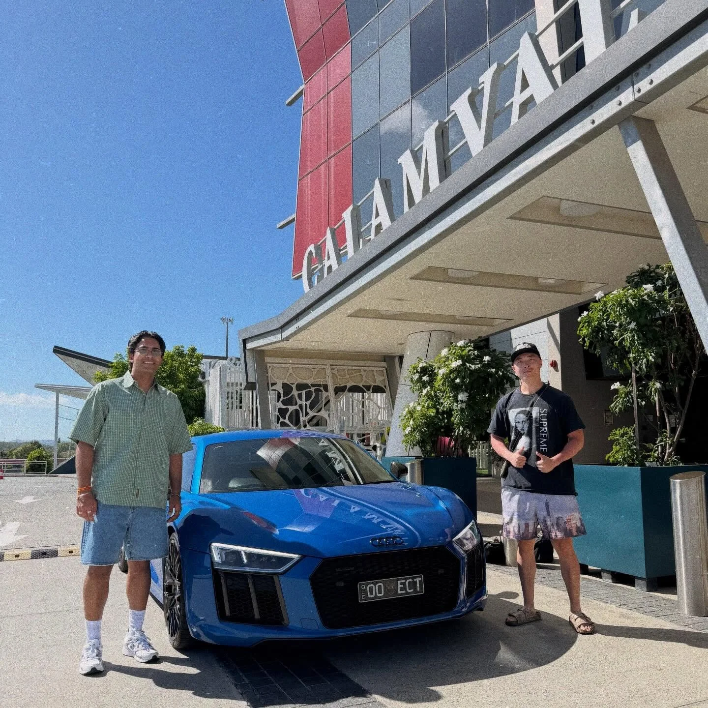 Holiday Mode Activated ✔️ ft. our Audi R8 V10+
.
.
.
.
#audir8 #audir8v10plus #brisbane #goldcoast #supercar