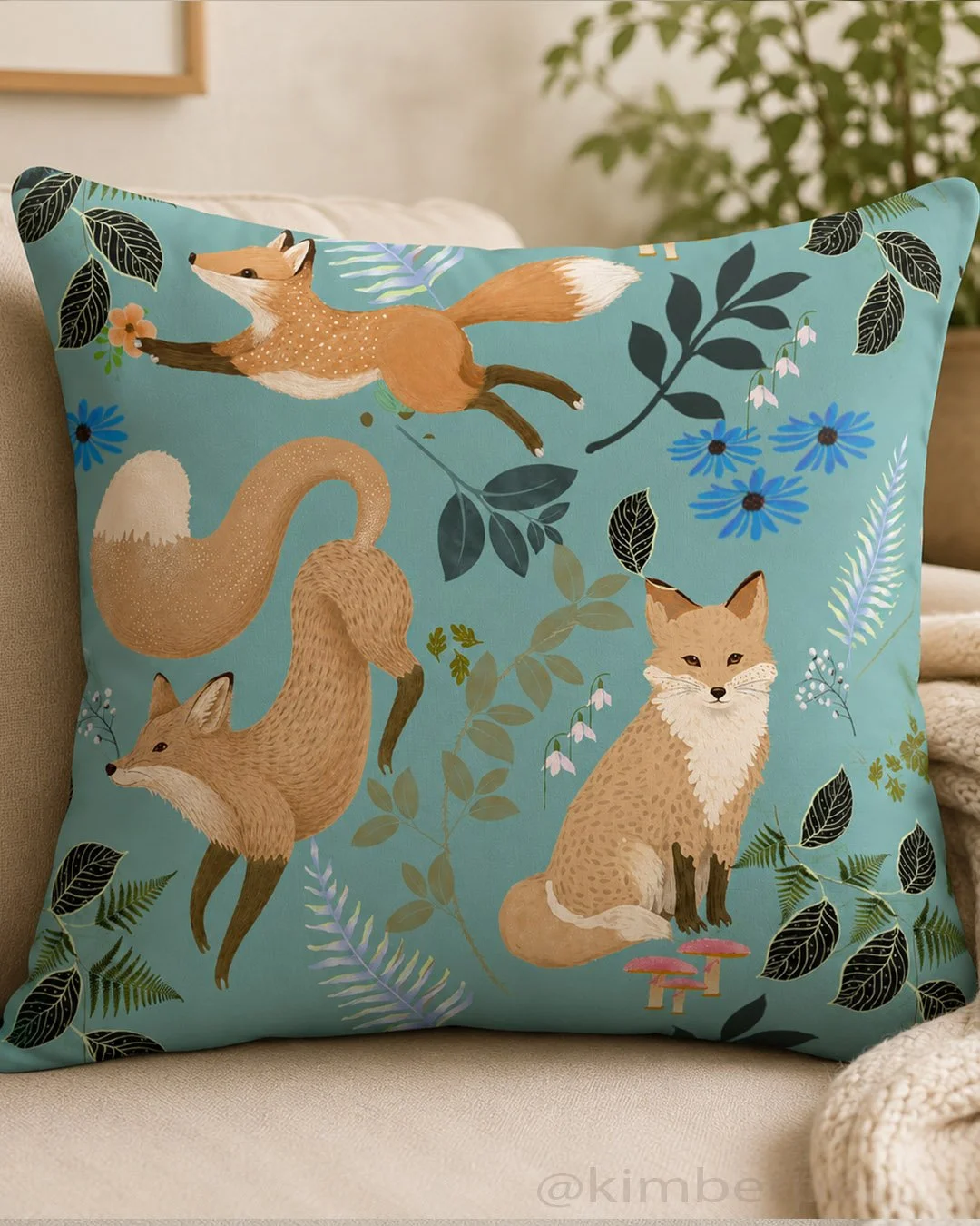 pillow fox.JPG