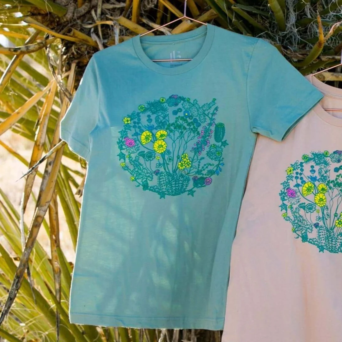 Flowers in the Wild T-shirt - Sage
