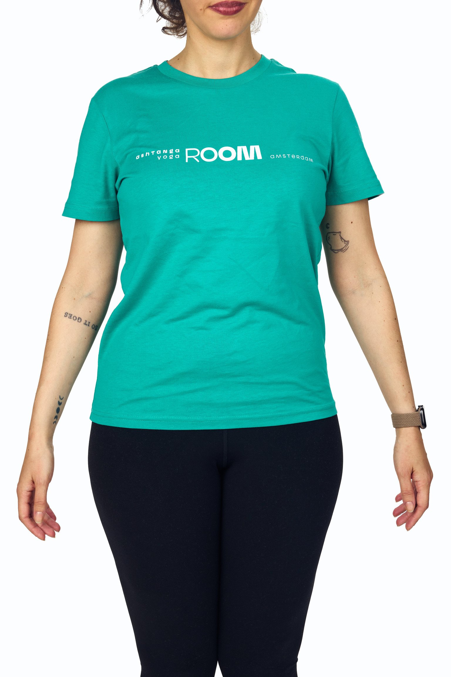 2024-10-16 ROOM Merch-429-0105-by Ellard Vasen_JpegMini_C1.jpg