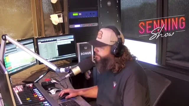 Trader Gator seemingly commandeered @1025thebone’s broadcasting signal and transmitted himself smack dab in the middle of #SenningShow…
Our apologies to all involved. @thejohnsenning. The #BoneFam. FCC czar, Brendan Carr. We had NOTHING