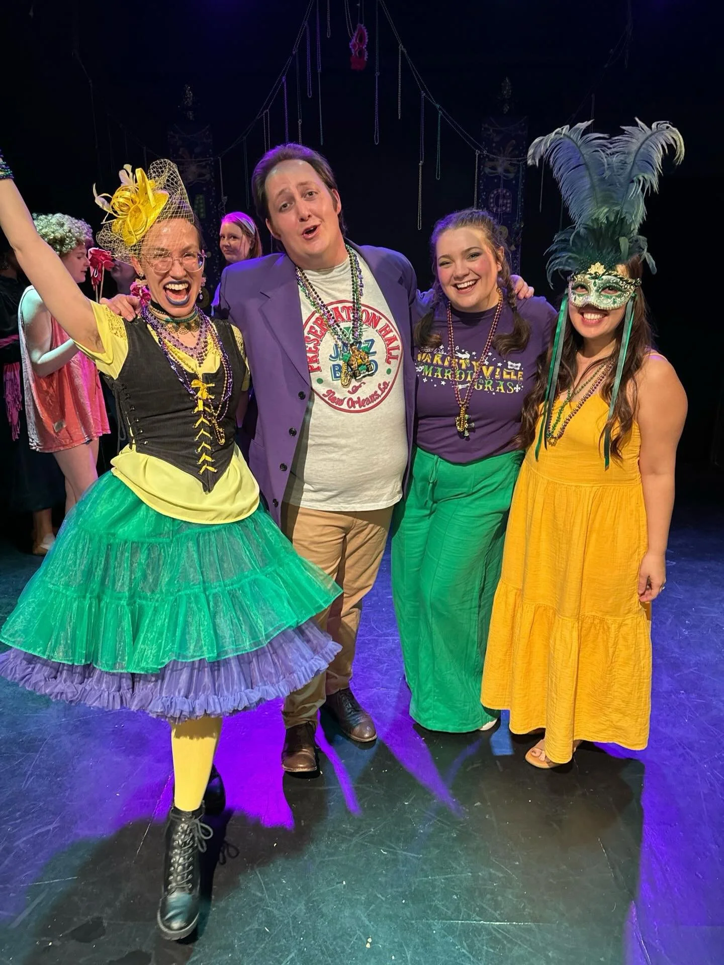 It ain&rsquo;t Mardi Gras without a costume! Wear your best and join us TOMORROW 2/17 at 8pm at @threeclubs! 🎭 Music, magic, puppets, strong cocktails &mdash; no better place to be on Fat Tuesday! 

#losangeles #variety #comedy #livemusic #jazz mard