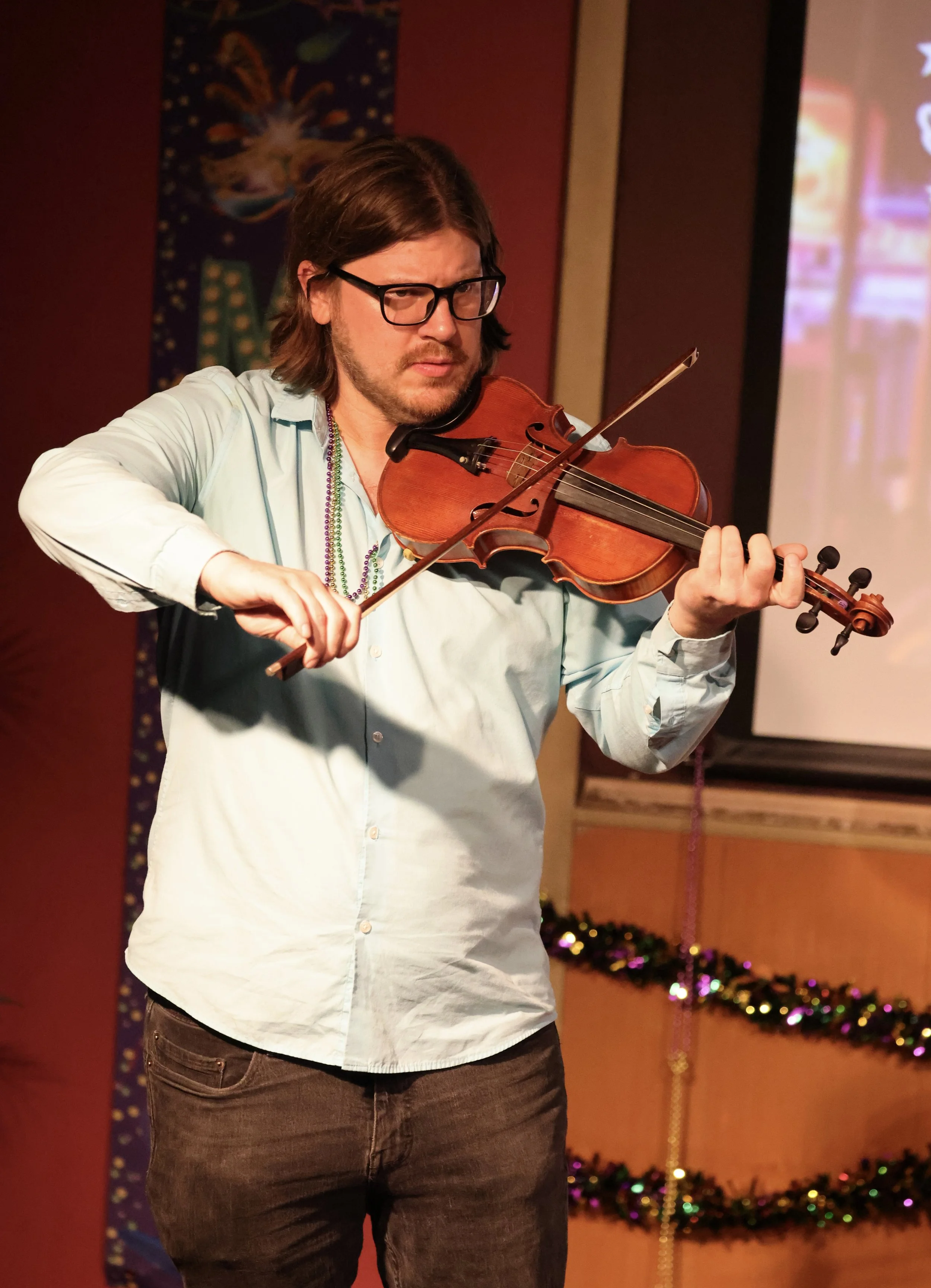 TOM HANSLOWE is a musician and songwriter, and the man behind Varietyville's "The Mister Tom Show." After growing up in New Jersey, Tom moved to Los Angeles for grad school. He has released three albums of his own songs as Mister Tom, and his playing