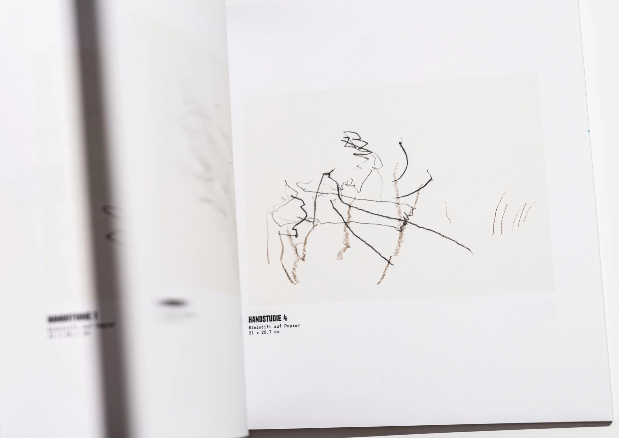 Marla Bloch Ausstellungskatalog blättern 2