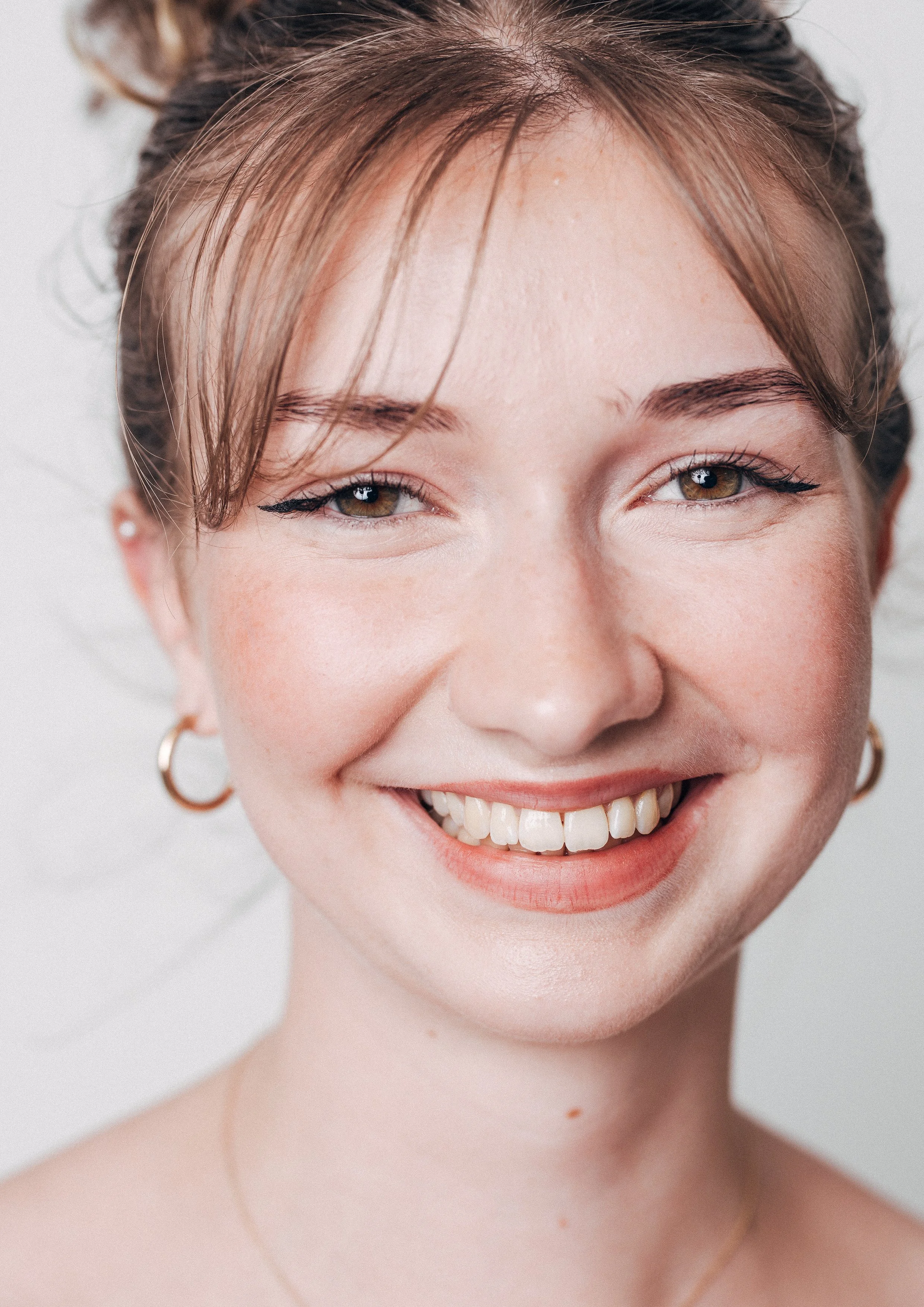 BOB - Anna Portrait Close