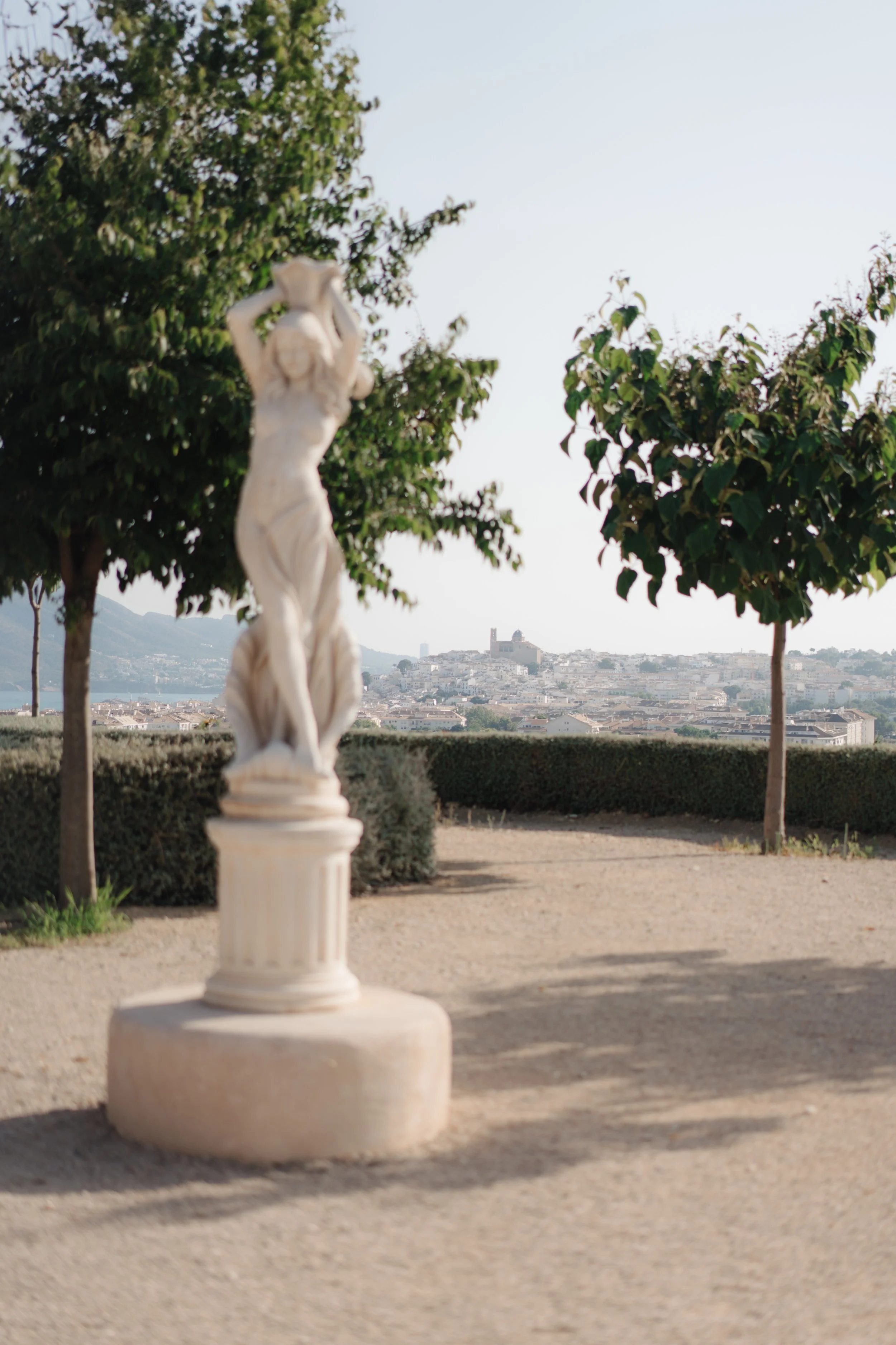 Escultura de la finca de Marques de Montemolar en Altea