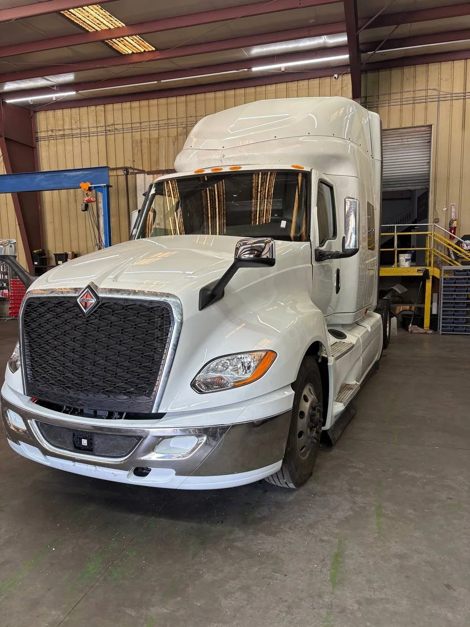 How Fast Turnaround Impacts Fleet KPIs: Downtime, Cost per Mile, and CSA Scores