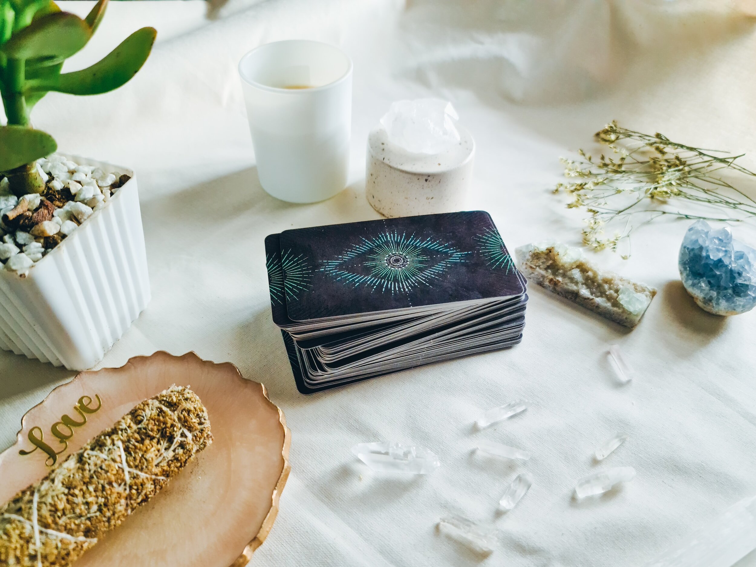 Mingle at Vox Salon: Tarot theme