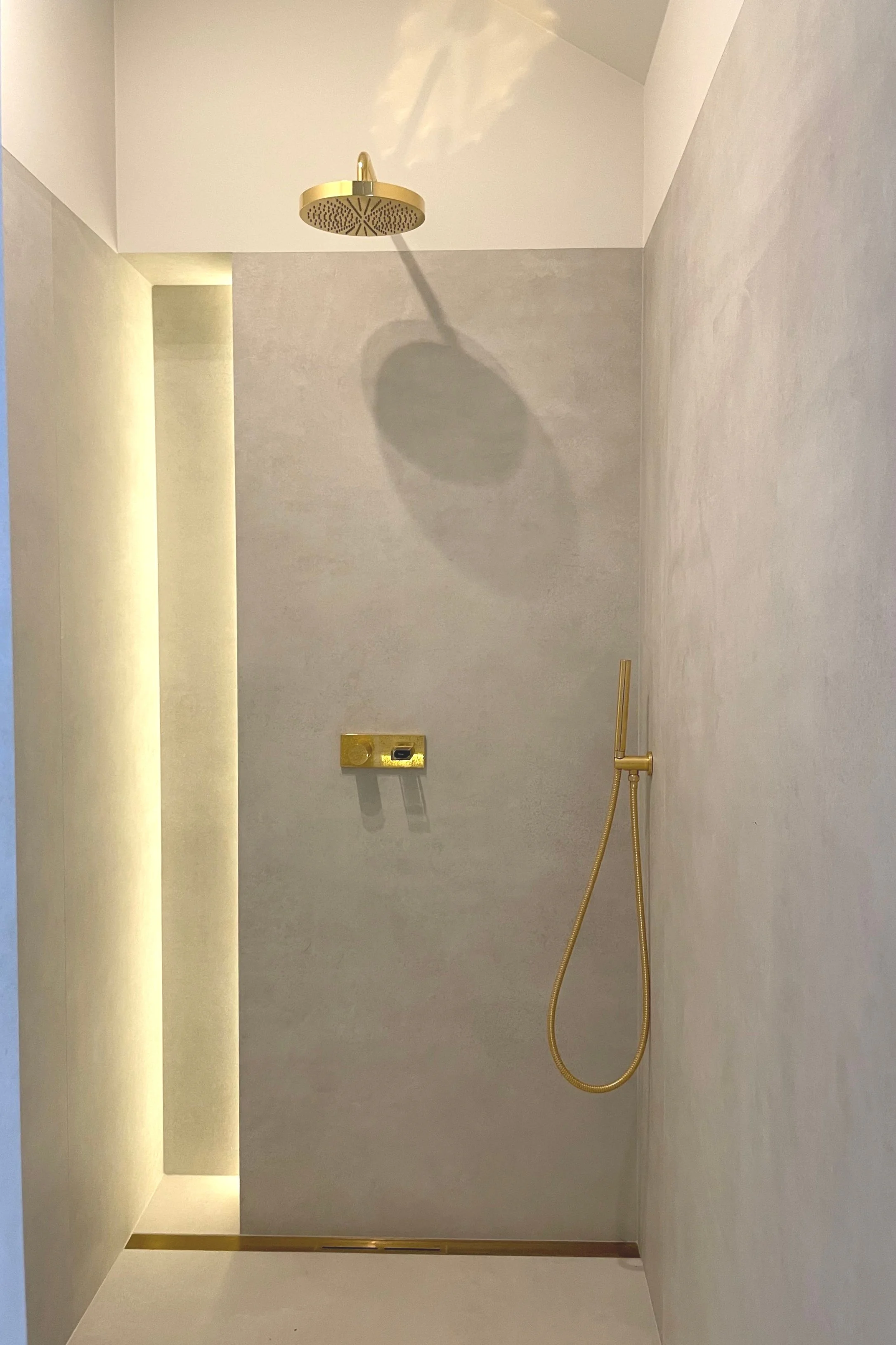 #projektowanie wnętrz domów #projektant wnetrz premium #trawertyn #trawertyn Warszawa #Fantini Venezia 
#kamienna łazienka inspiracje #interiordesign #interior #interiordesigner #interiordecor #interiorstyling #interiorinspo #interiorinspiration #lux