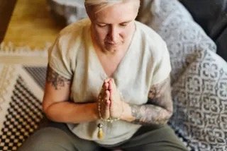 Yoga Roots &amp; Philosophie  -ONLINE (25H) 