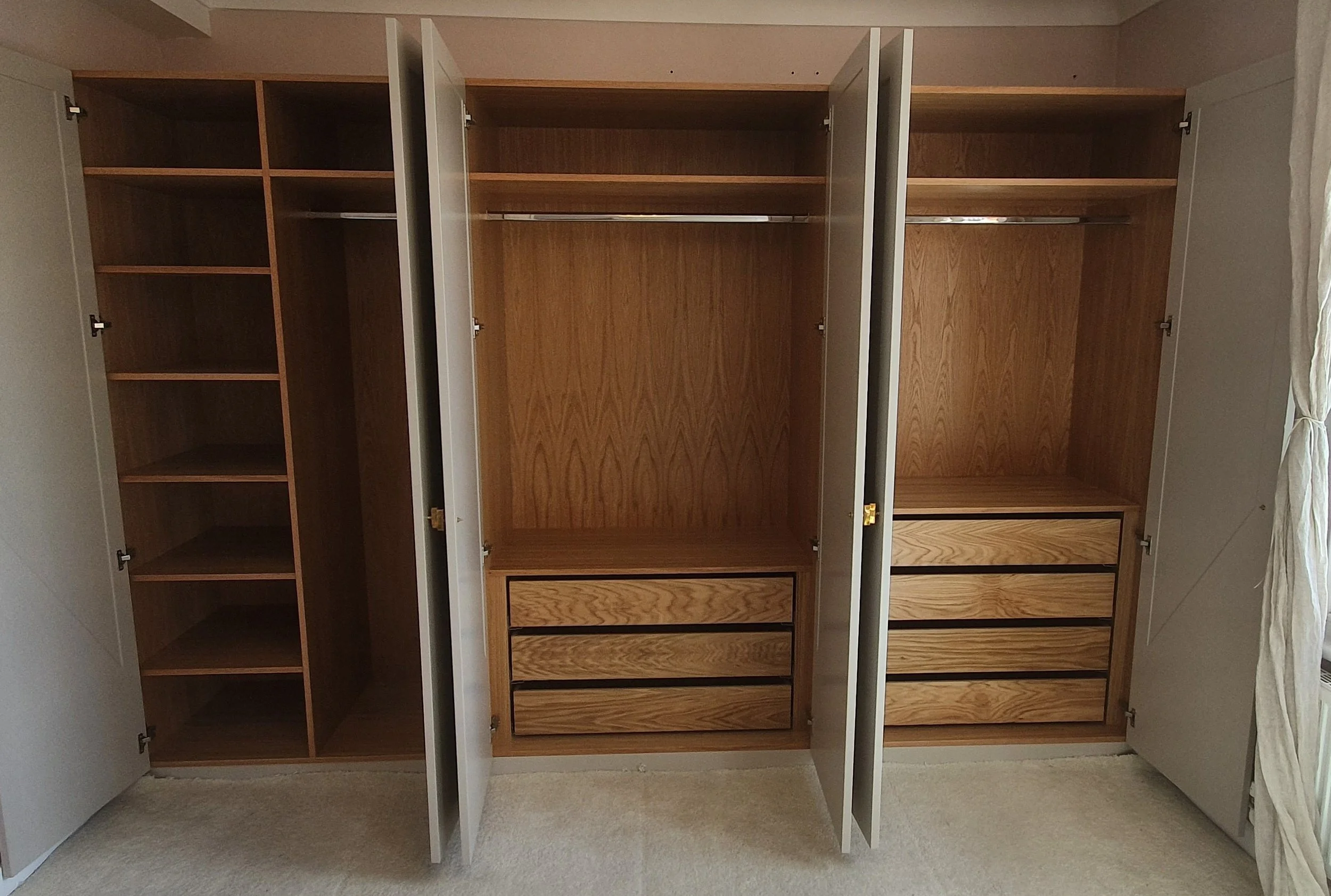 How to Maximise Your Bedroom Space with Bespoke Wardrobes