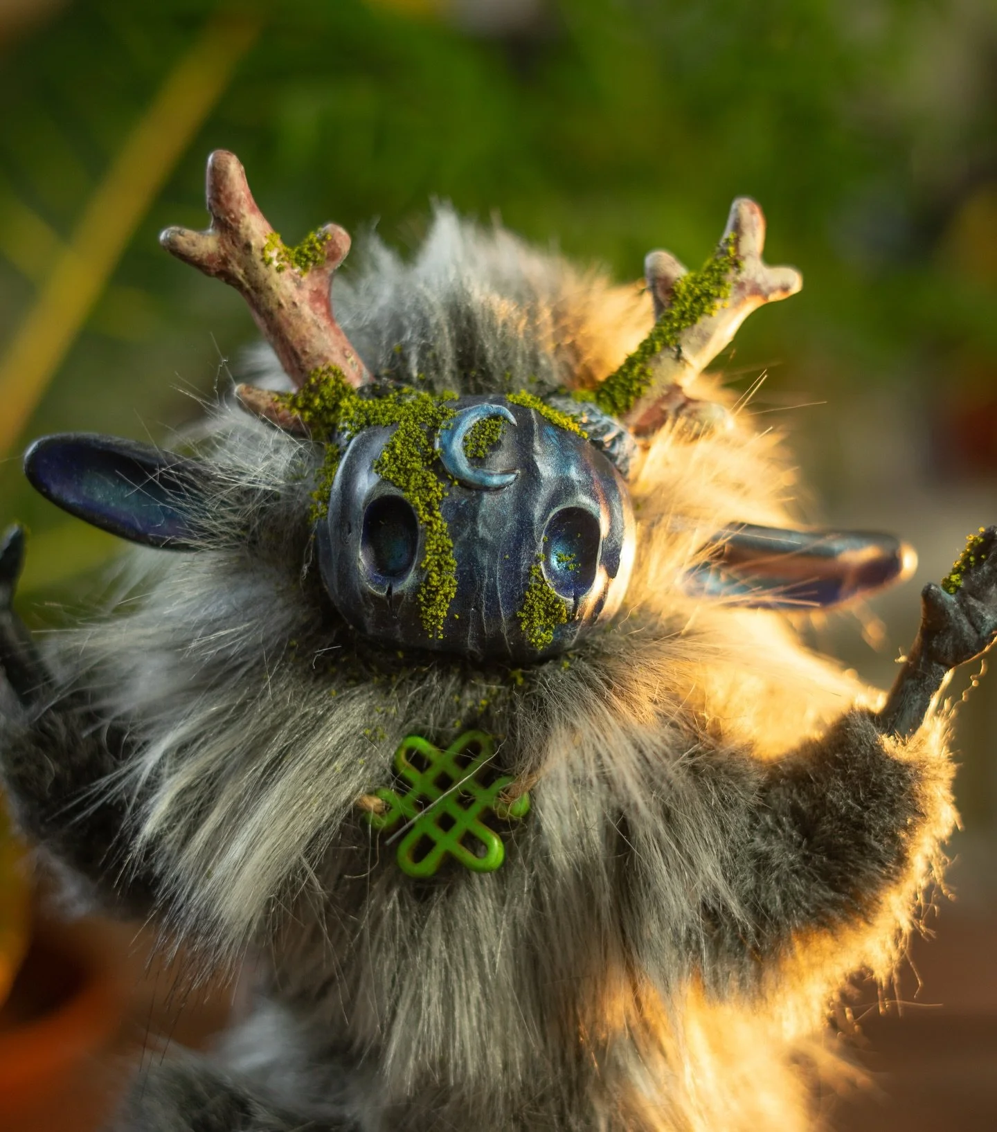 This Spirit of Dreams 🌙 now available 
this Dream Spirit wanders between waking and sleep. A moon rests at the center of its mask, a symbol of imagination, intuition, and unseen worlds.

Great companion for dreamers, makers, and night thinkers - inv