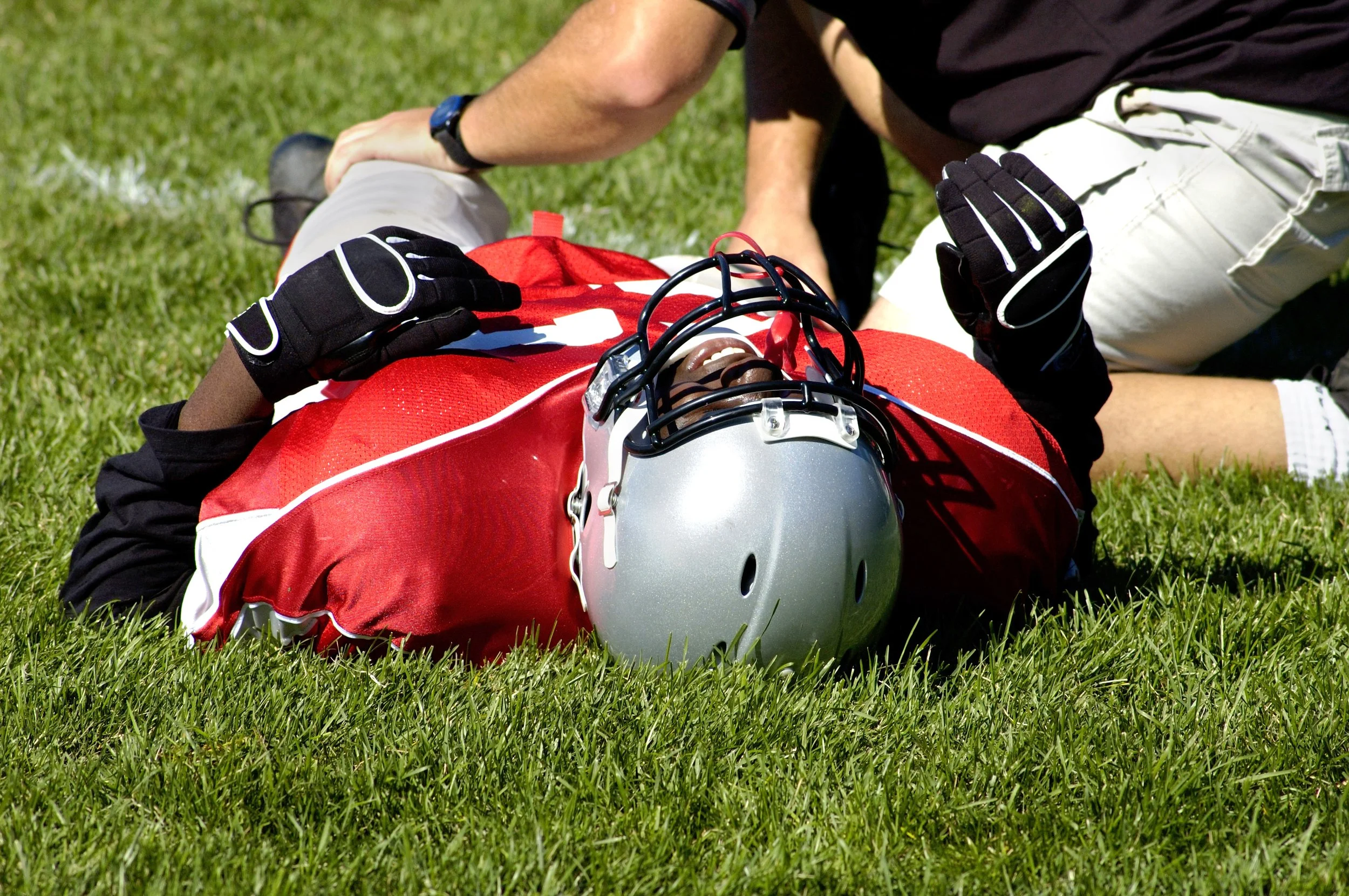 COMMON NFL INJURIES — Dr. Lee S. Cohen and Associates