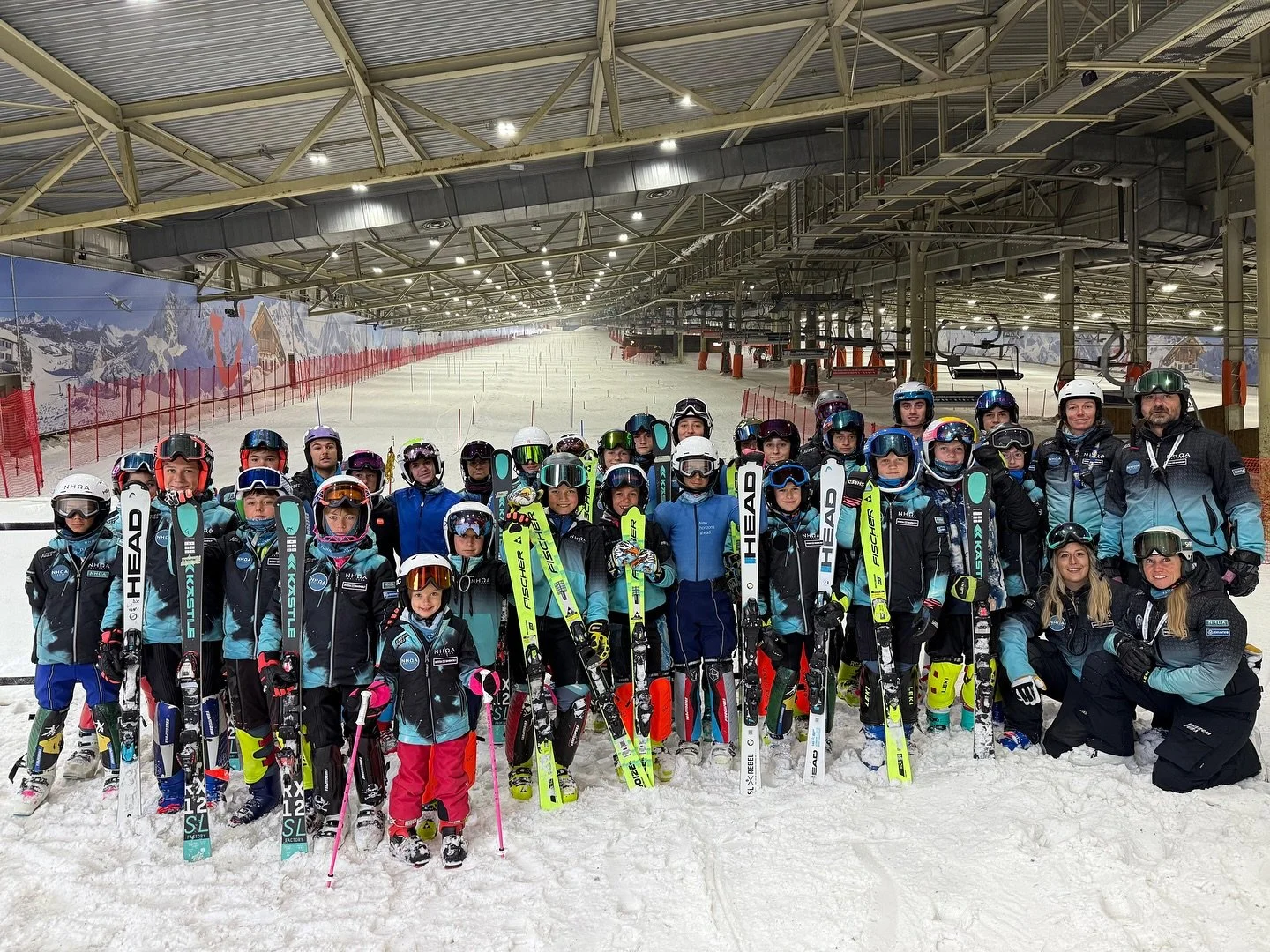 📍Landgraaf
5 giorni intensi, pieni di energia e condivisione con tutti i NHOA Ski Team italiani: Piemonte, Veneto e Friuli Venezia Giulia 🇮🇹⛷️
Allenamenti, tante curve e un super team! 🚀🙌🏼
Grazie a tutti gli atleti e ai coach per l&rsquo;entusi