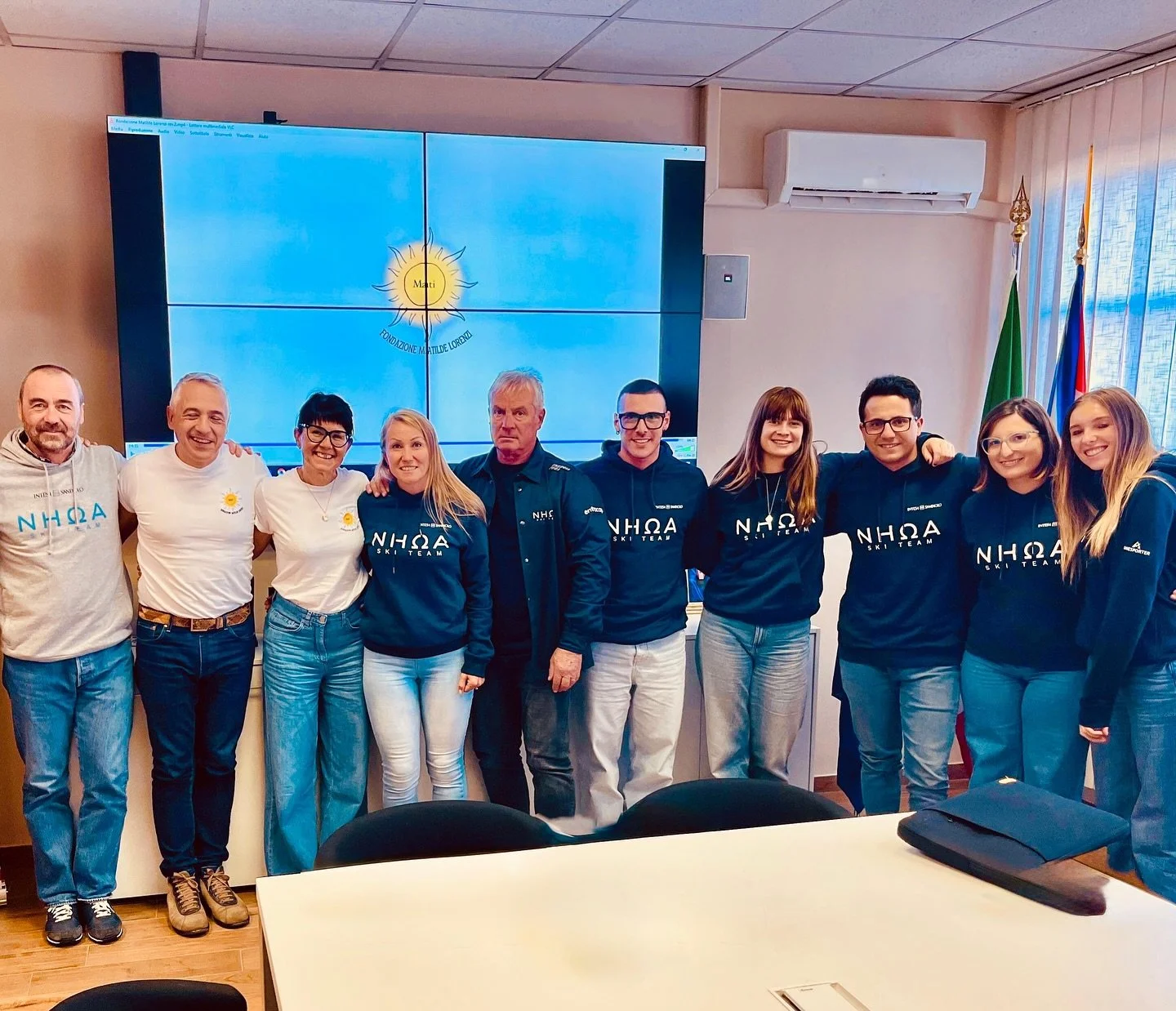 La sicurezza non &egrave; un dettaglio: &egrave; la base su cui si costruisce ogni successo 🎿

Tutto il nostro team di coach ha partecipato con entusiasmo al corso dedicato alla sicurezza in ambito sciistico, creato con ambizione dalla Fondazione Ma