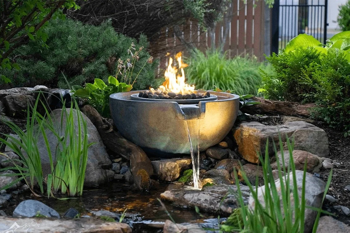 fire-and-water-spillway-water-fountain-Minnesota-Aquascape.jpg