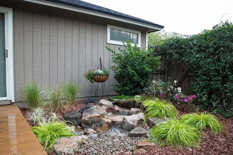 Backyard-Waterfall-LFK-Minnesota-Aquascape.jpg