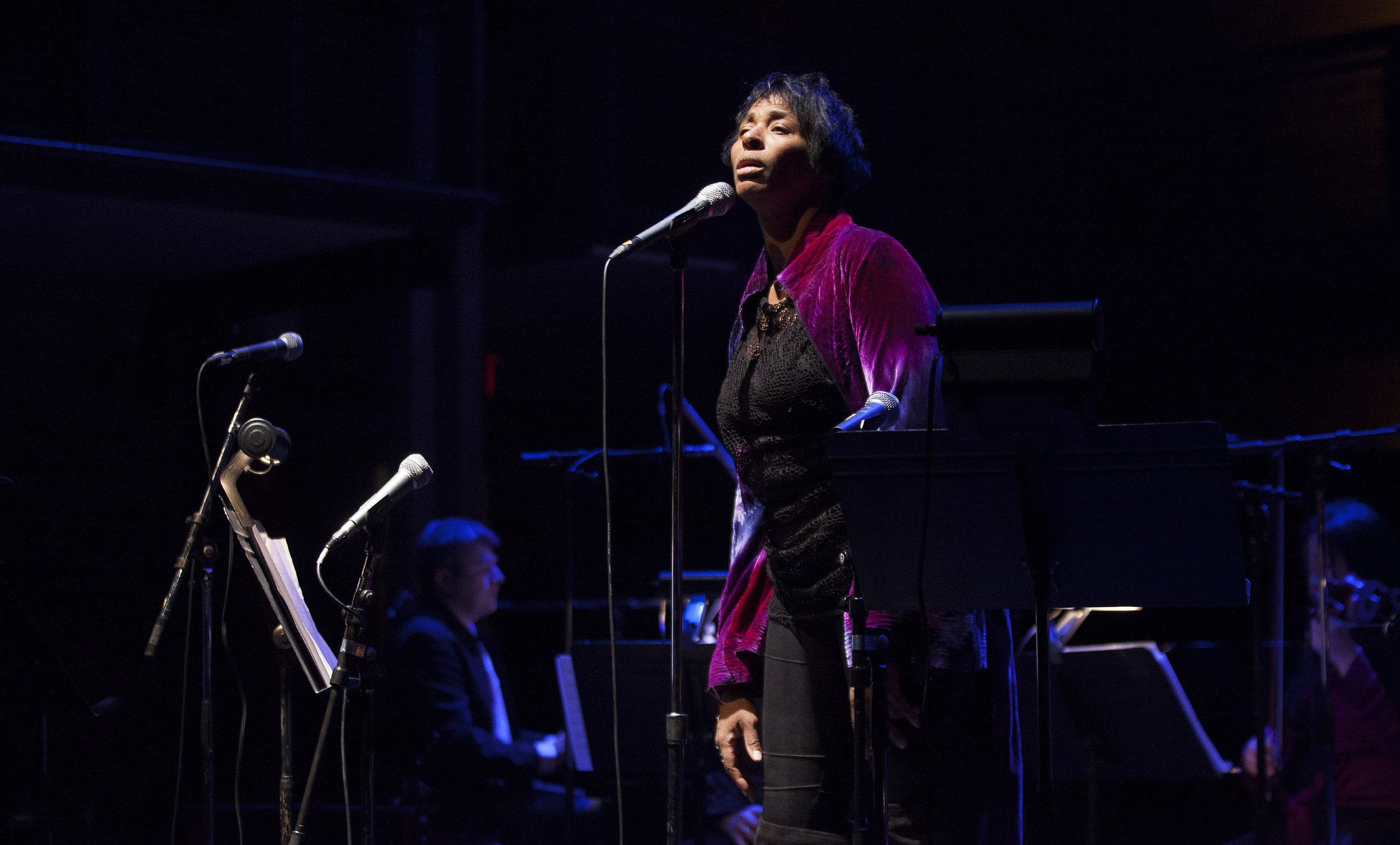  Shakura S'Aida Photo by John Lauener 