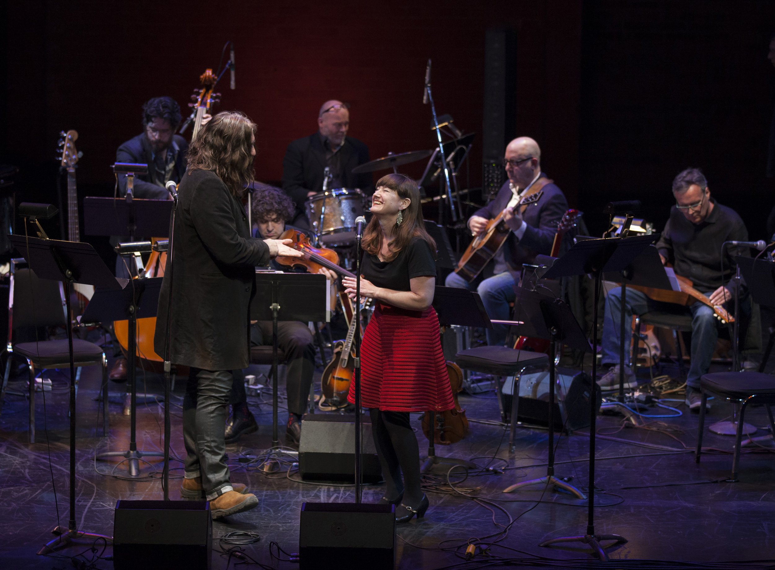  From left to Right: Joe Phillips, Tom Wilson Drew Jurecka, Mark Mariash, Suzie Ungerlieder, Rob Piltch, Don Rooke Photo by John Lauener 