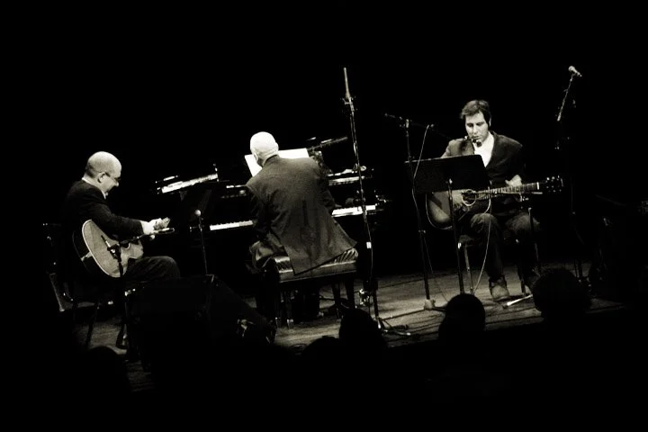  From left to right: Rob Piltch, Jonathan Goldsmith, Martin Tielli Photo by Laura Wills 
