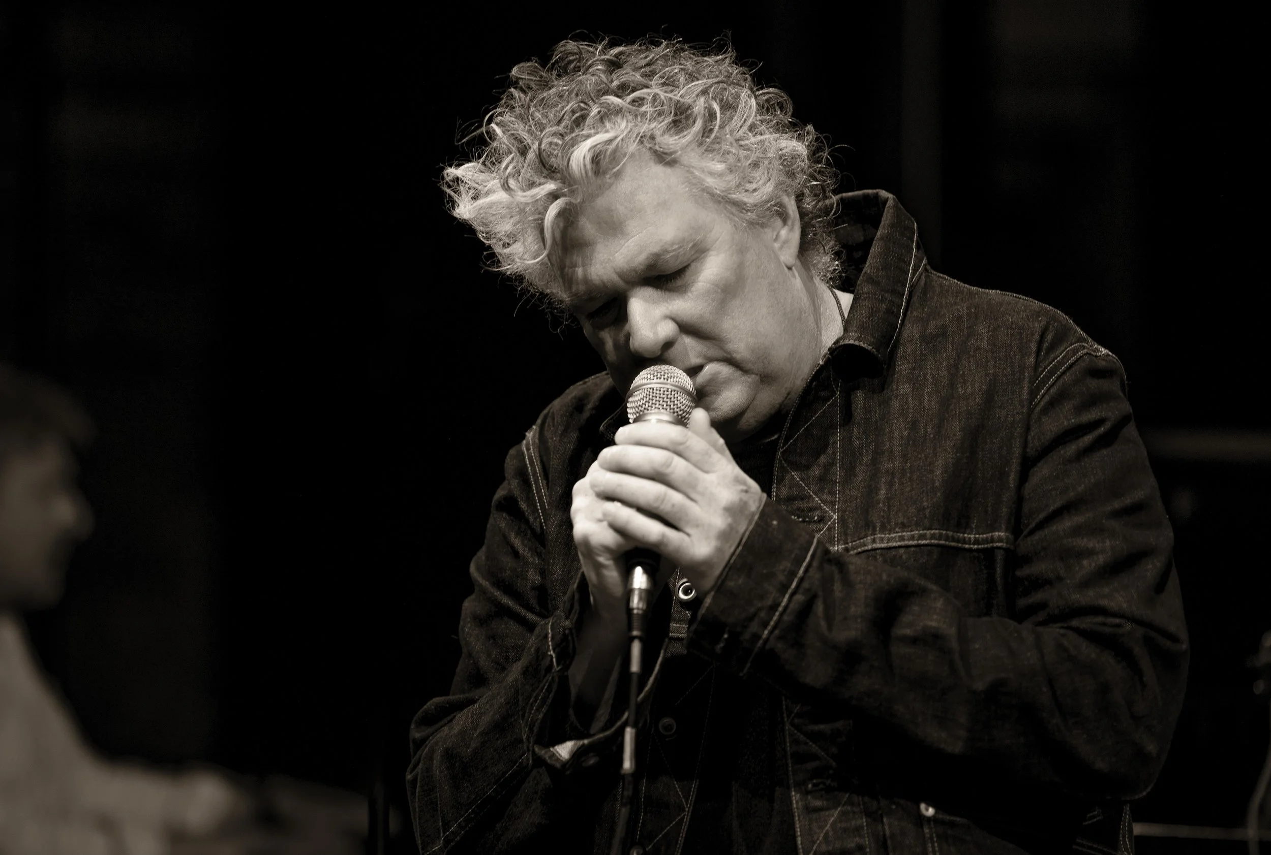  Gregory Hoskins Photo by John Lauener 