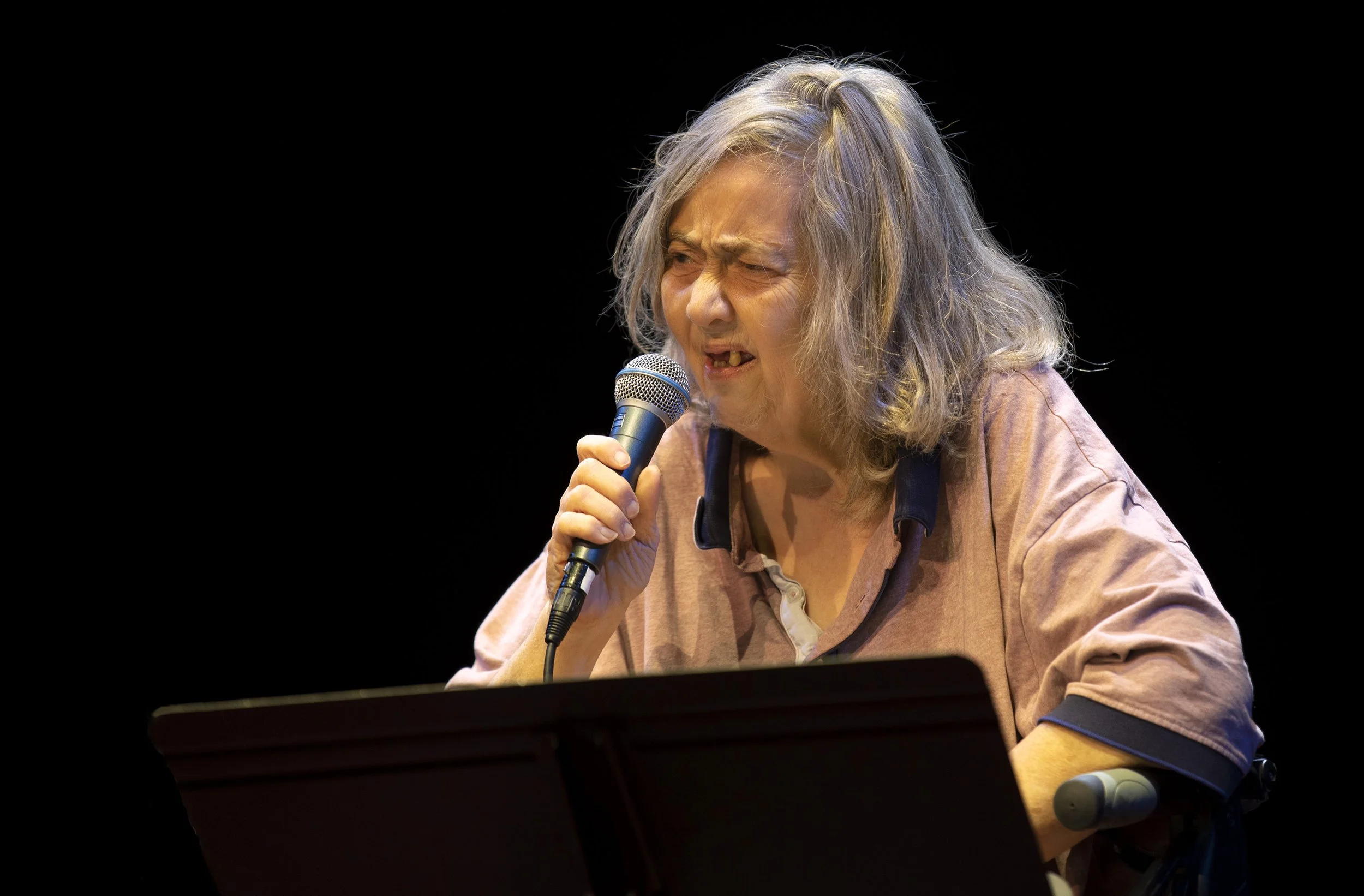  Roberta Taylor Photo by John Lauener 