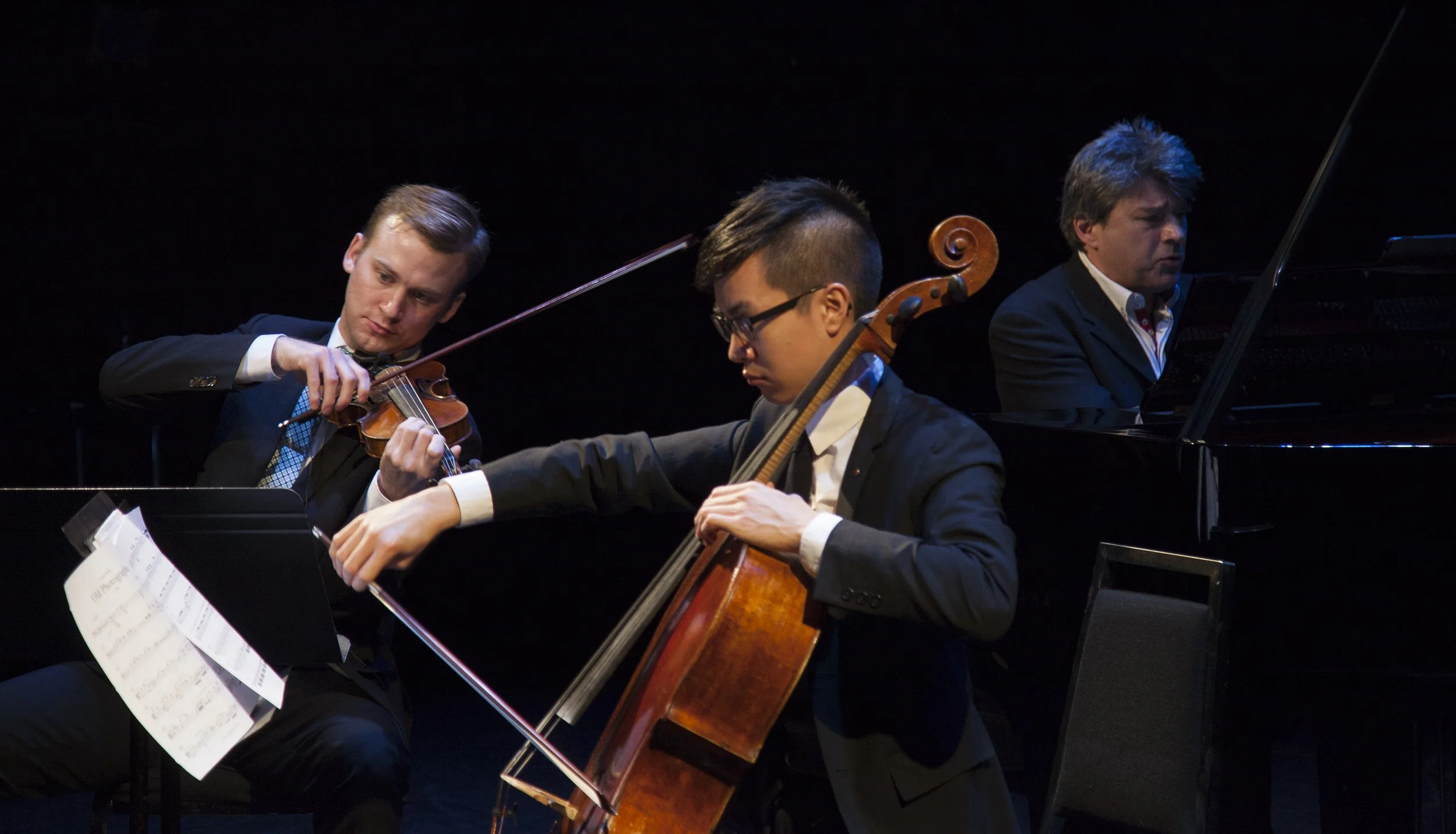  Jeff Dyrda violin, Jonathan Lo, Andrew Burashko 