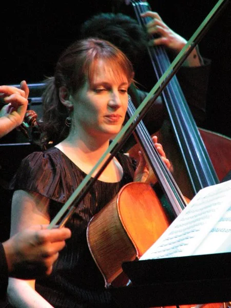  Amy Laing 