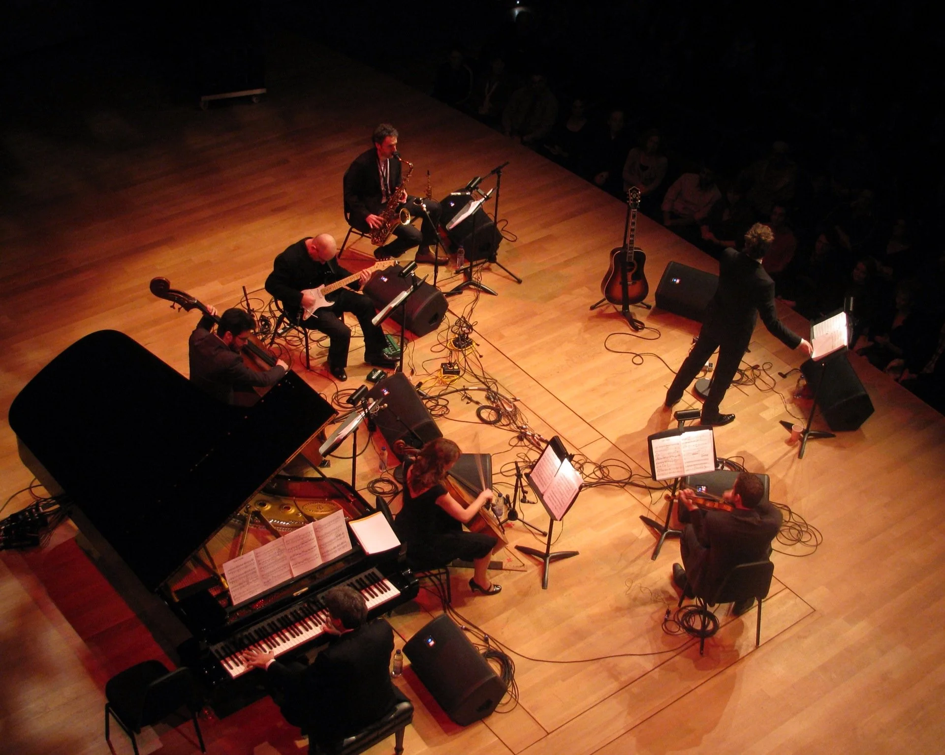  Andrew Burashko, Joseph Phillips, Amy Laing, Rob Piltch, Ben Bowman, Rob Carli, Steven Page 