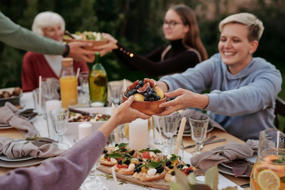 Help Eating SIX WAYS TO SUPPORT SOMEONE WITH AN EATING DISORDER | Southlake, TX ...