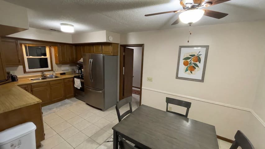 Kitchen:Dining.jpeg