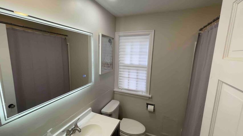 Bathroom.jpeg