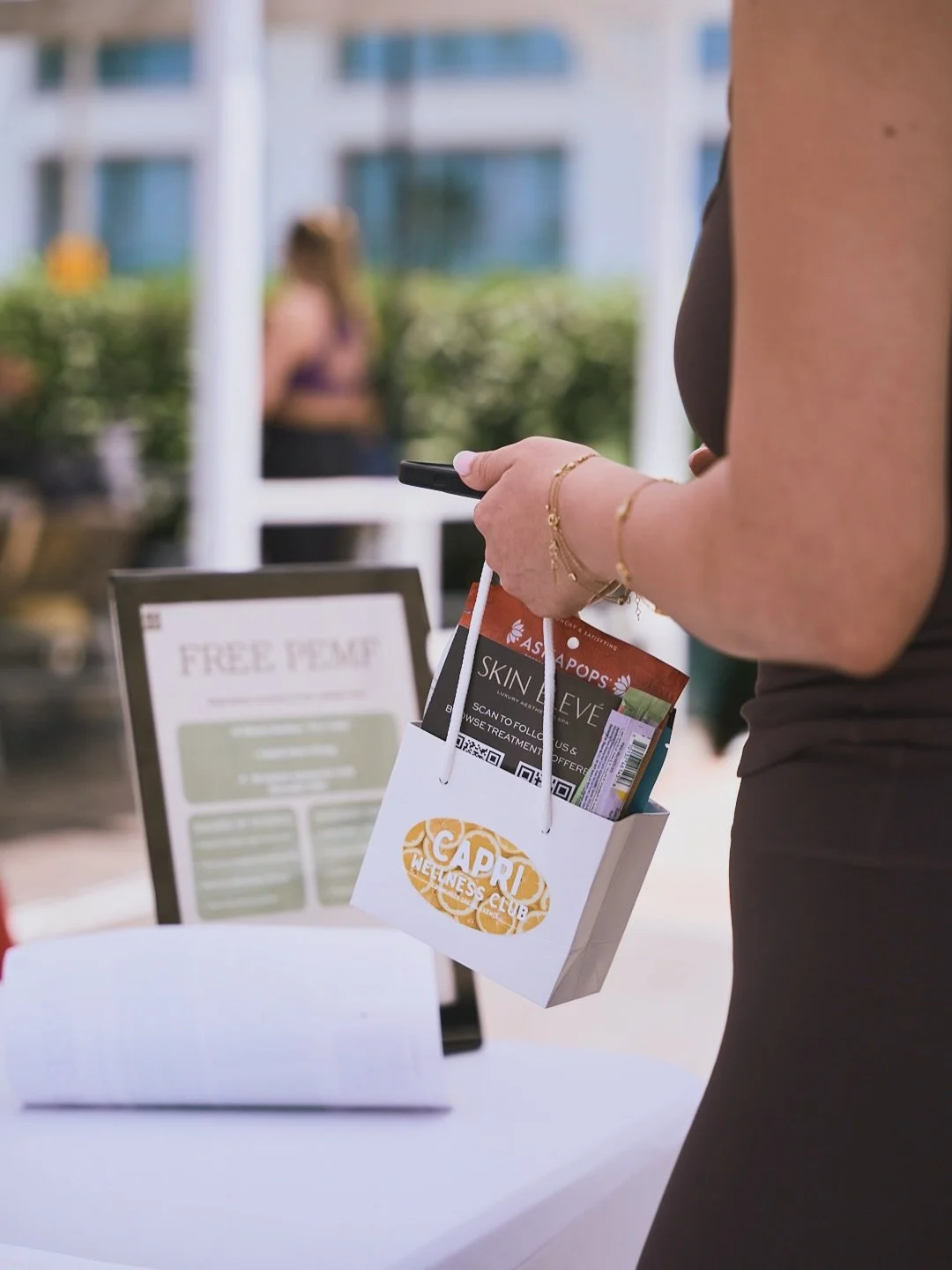 Wellness elevated, luxury meets well being. An unforgettable experience filled with mindful movement, positive energy, revitalizing b-12 shots and connections. @capriwellnessclub event at the beautiful @regentsantamonica #skineleve #beyouelevated