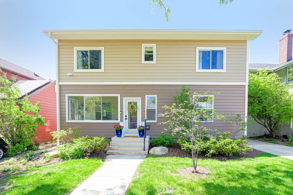 5 Bed 3 Bath Renovated Craftsman Home For Sale In Southwest 5-bed-3-bath-renovated-craftsman-home-for-sale-in-southwest