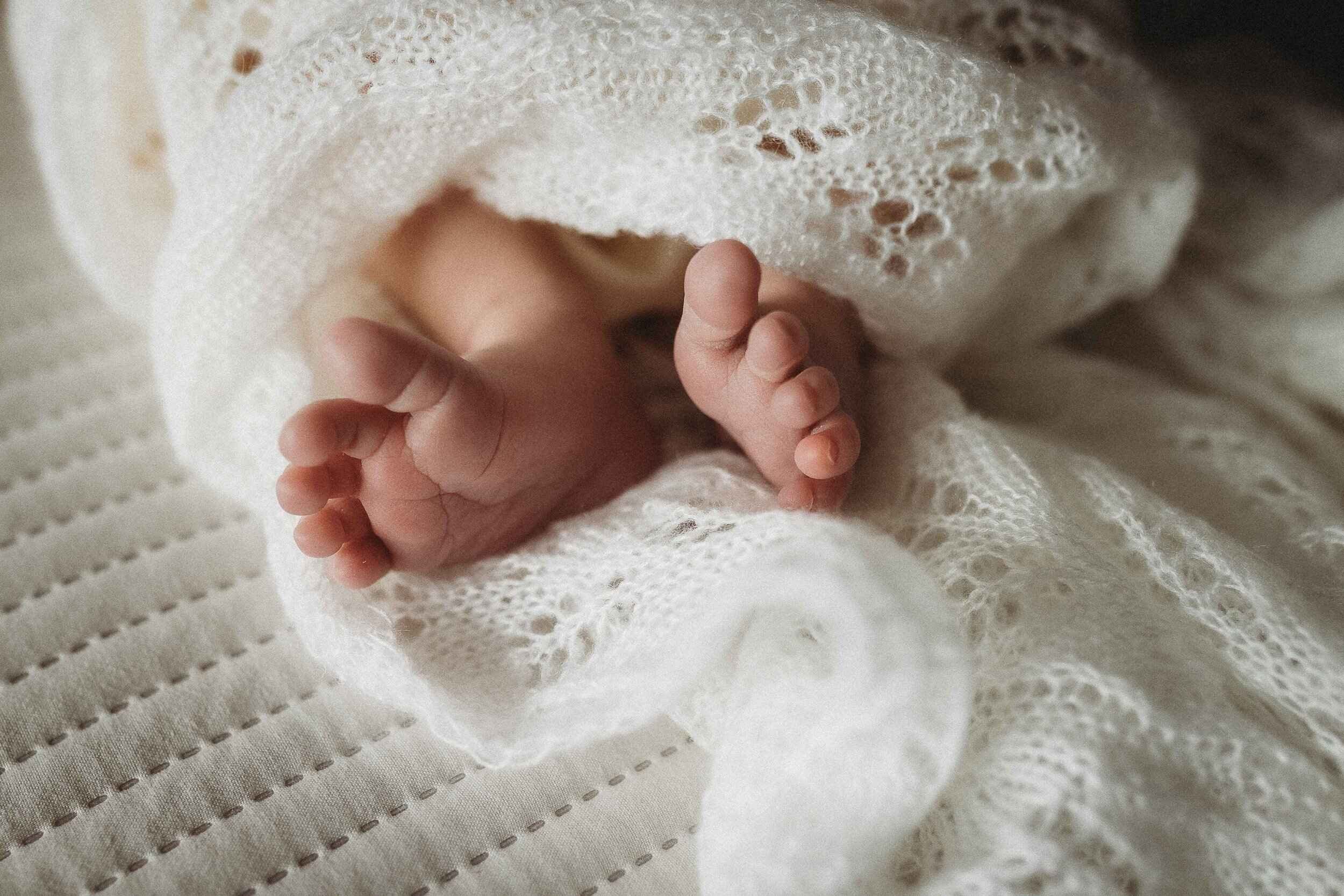 At Home Lifestyle Newborn Baby Photoshoot Derby Nottingham East Midlands