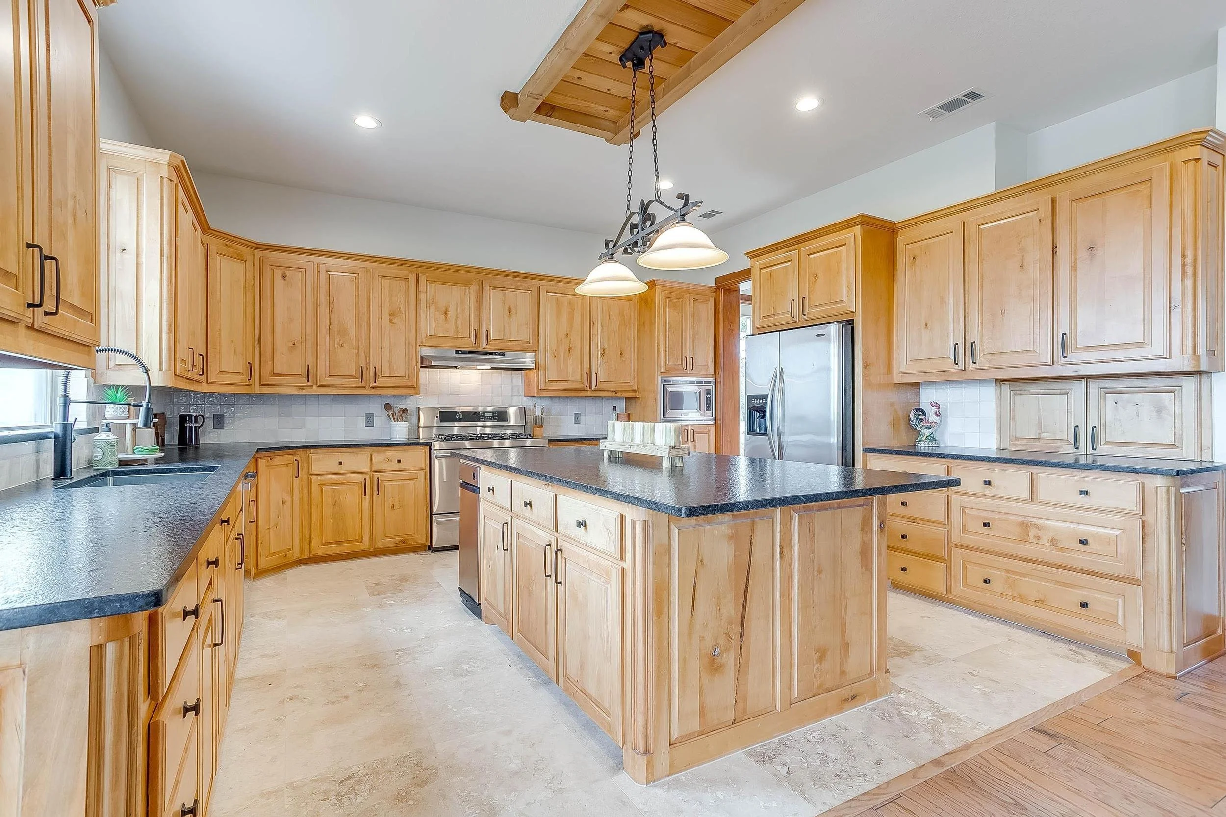 DBAR6 RANCH | LIPAN, TX 76462 — The Ashton Agency