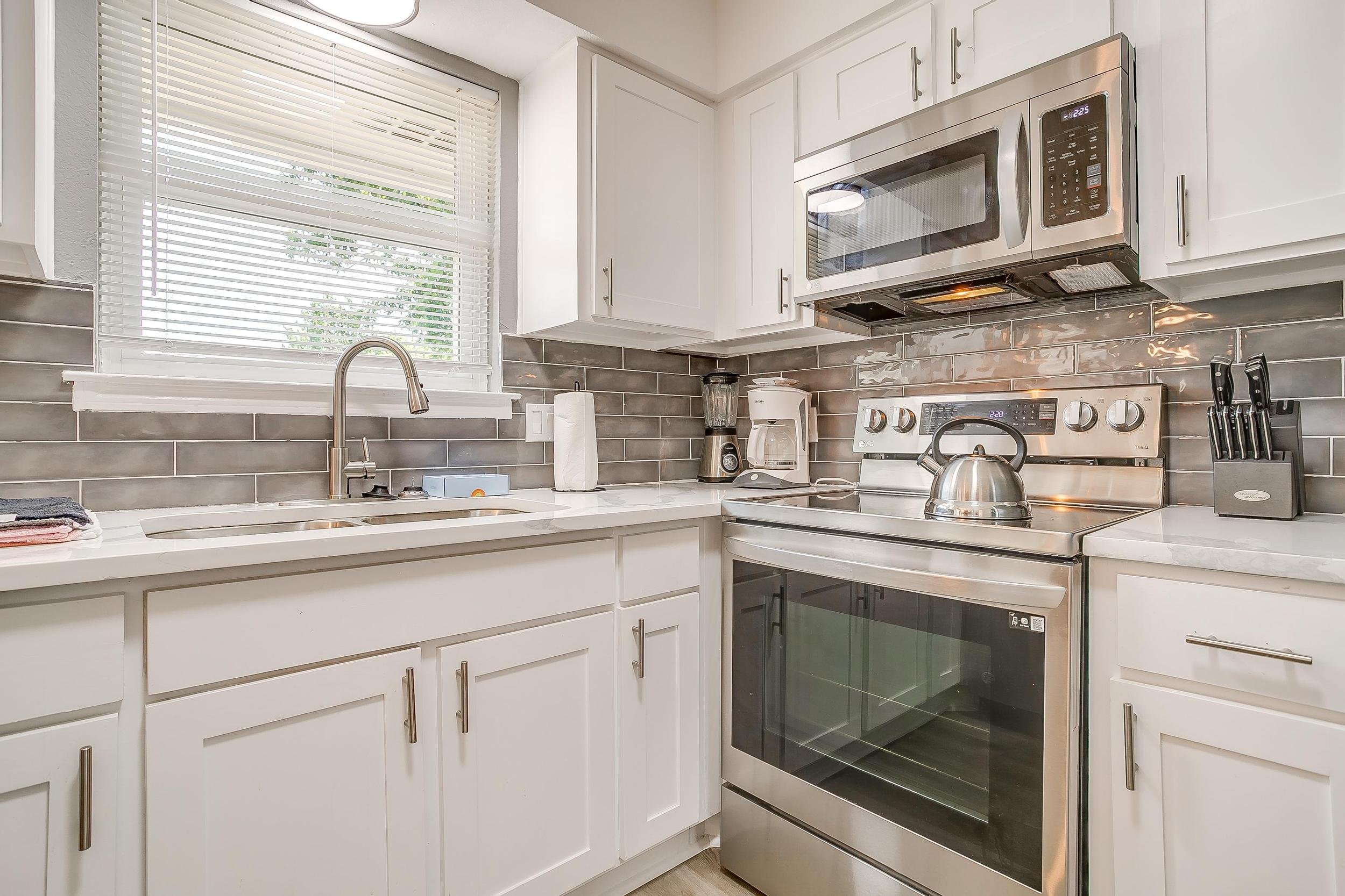 504 Basswood Drive (17 of 44).jpg