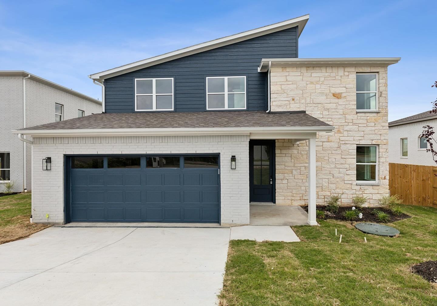 This modern contemporary style new construction from West River Homes is now available in the beautiful lakefront community of Lake Country Estates! 

7620 Trailridge Drive | Fort Worth, Texas 76179
3 Bed | 2.5 Bath | 2,763 SF | $594,000 

Whether en