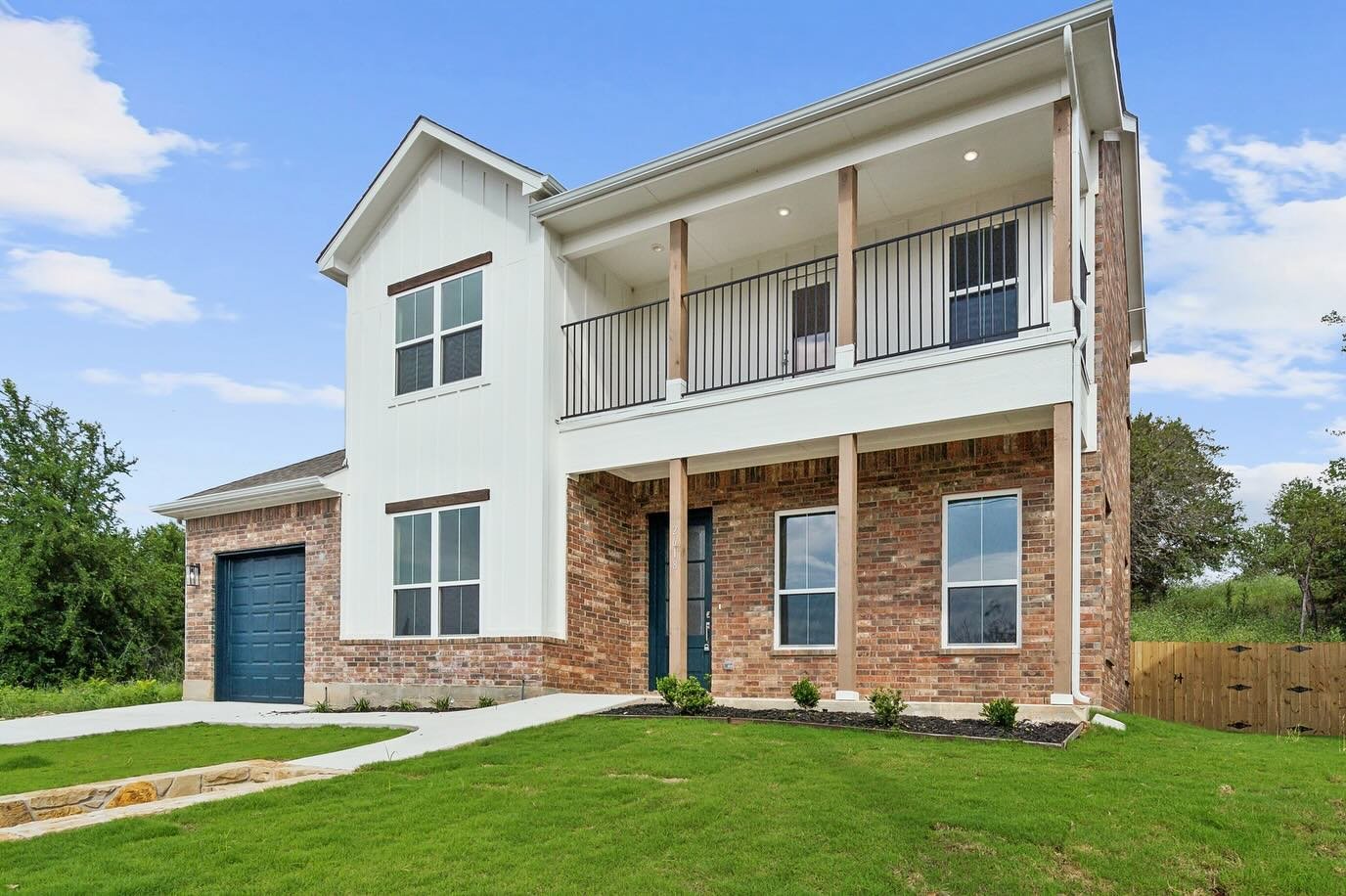 Looking for an amazing home in the $300,000 price range? We got you covered. ⁠
⁠
🏠️ 2618 Steepleridge Circle | Granbury, Texas 76048
🏠️ 10844 Braemoor Drive | Fort Worth, Texas 76052
🏠️ 1136 Roping Reins Way | Fort Worth, Texas 76052

Wanna see mo