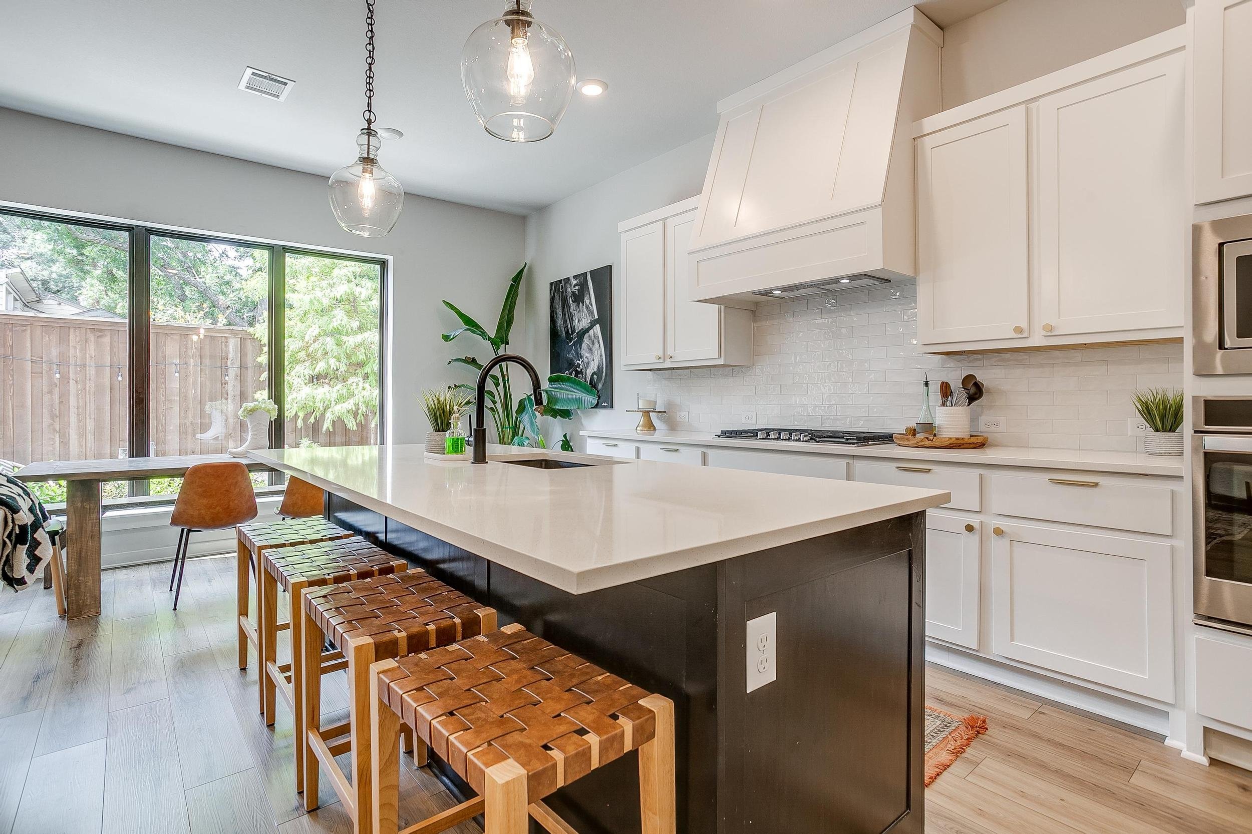2255 ROOK DRIVE — The Ashton Agency