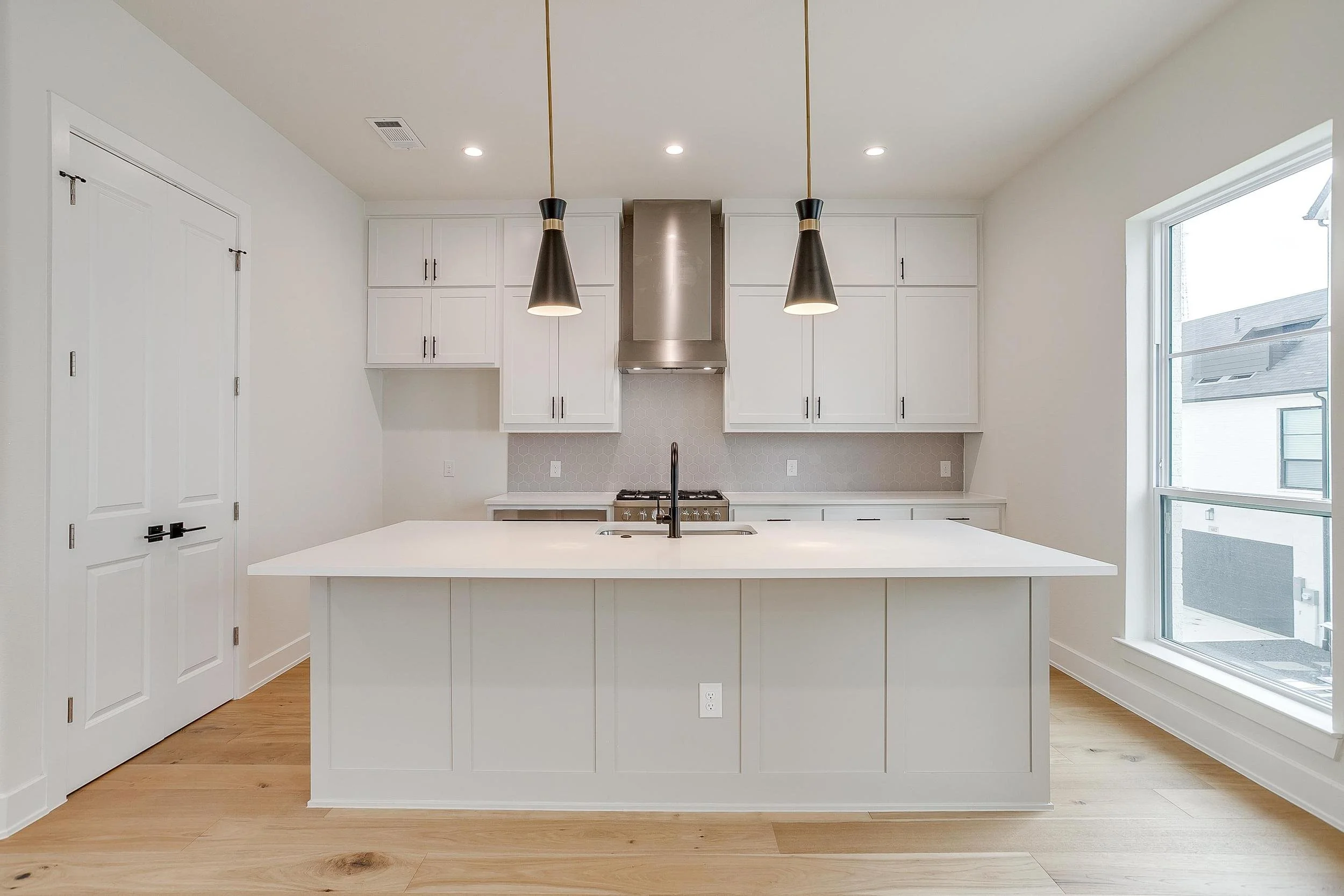 127 Vista Lane (1 of 10).jpg