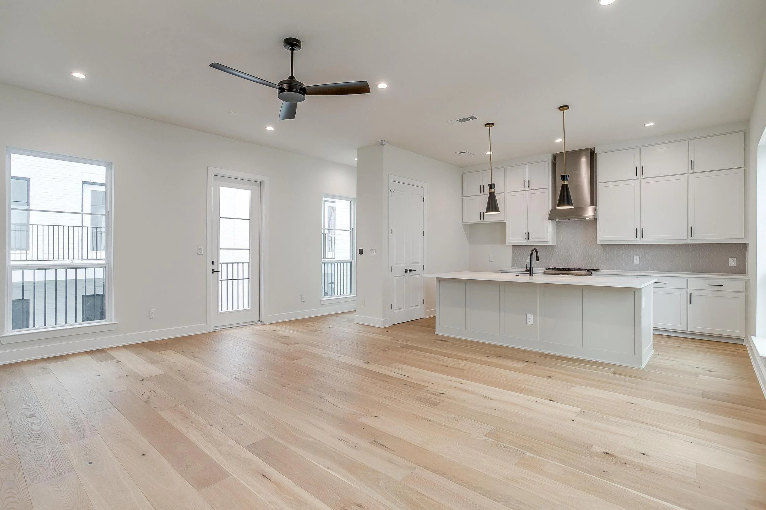 127 Vista Lane (4 of 10).jpg