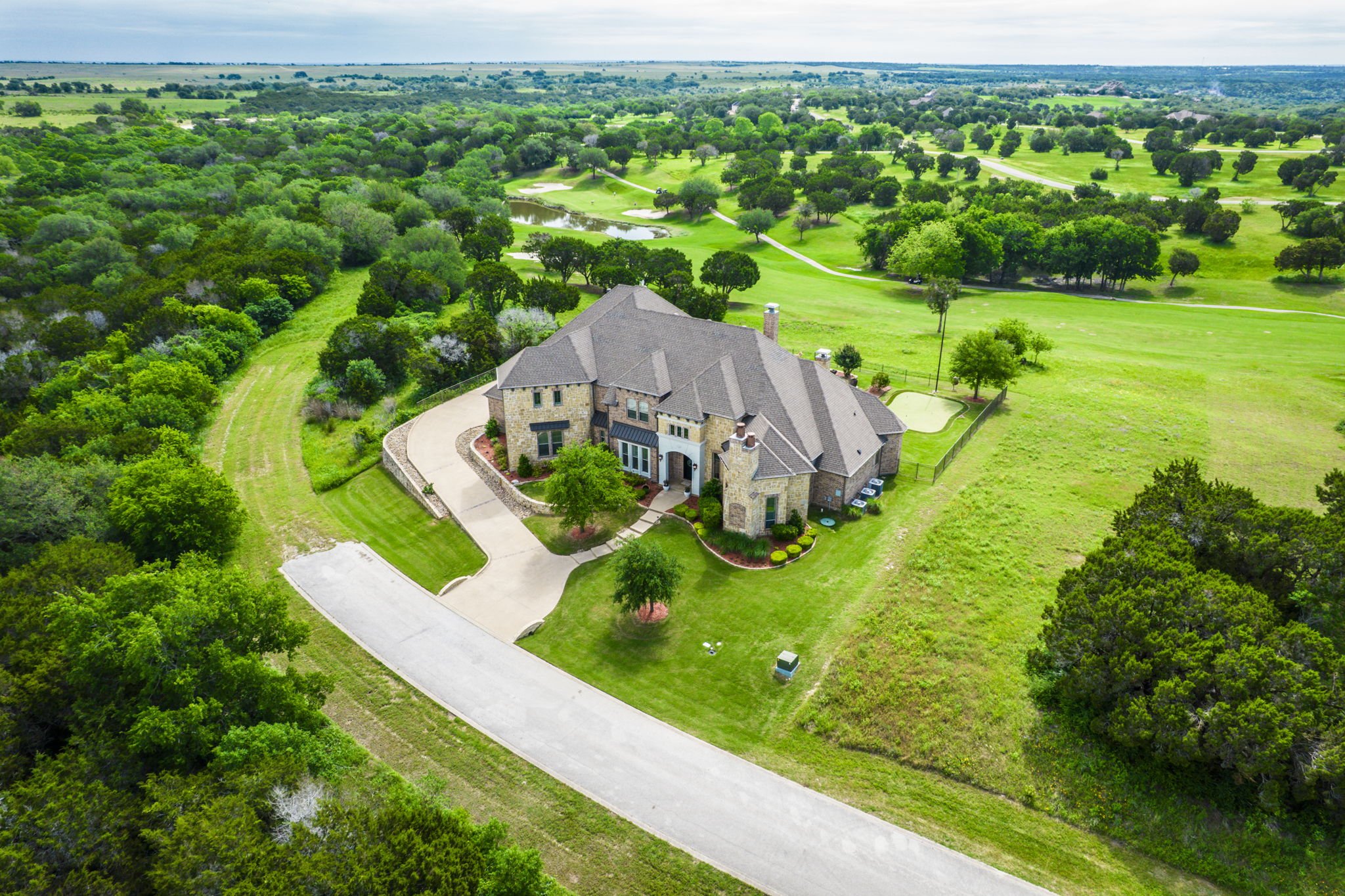 46-web-or-mls-photo-10.jpg