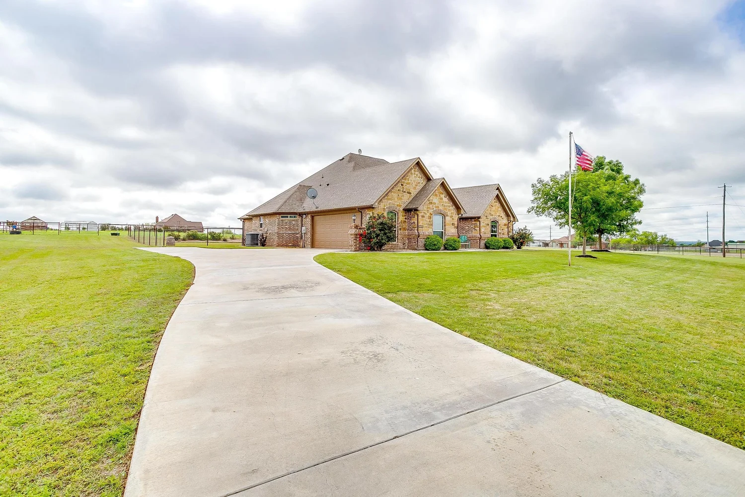 5633 VEAL STATION ROAD — The Ashton Agency