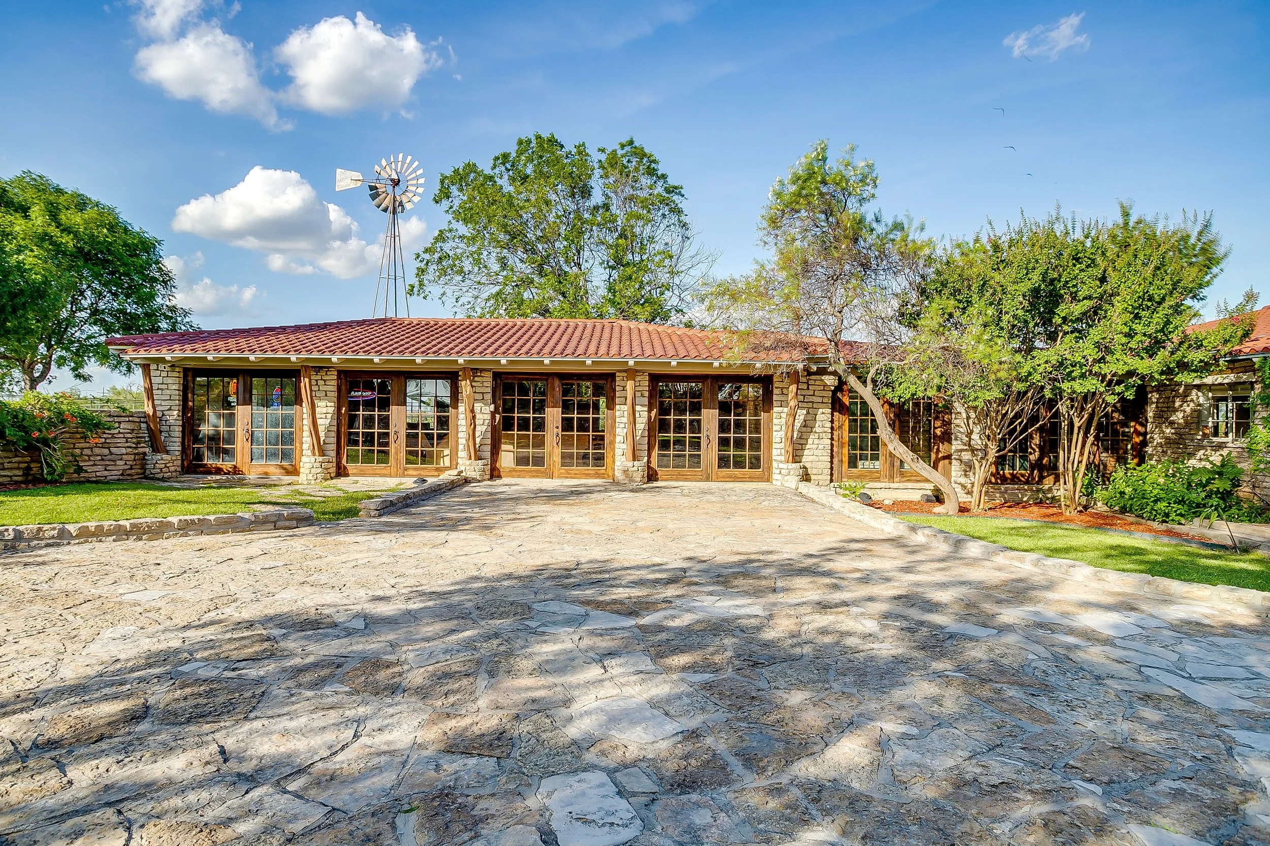 Santa Teresa Ranch - 2113 E Highway 36 (29 of 191).jpg