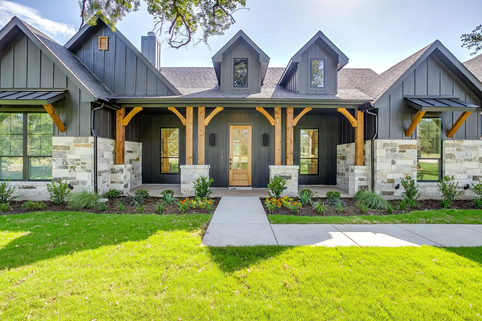 168 Oak Grv Wy (13 of 56).jpg