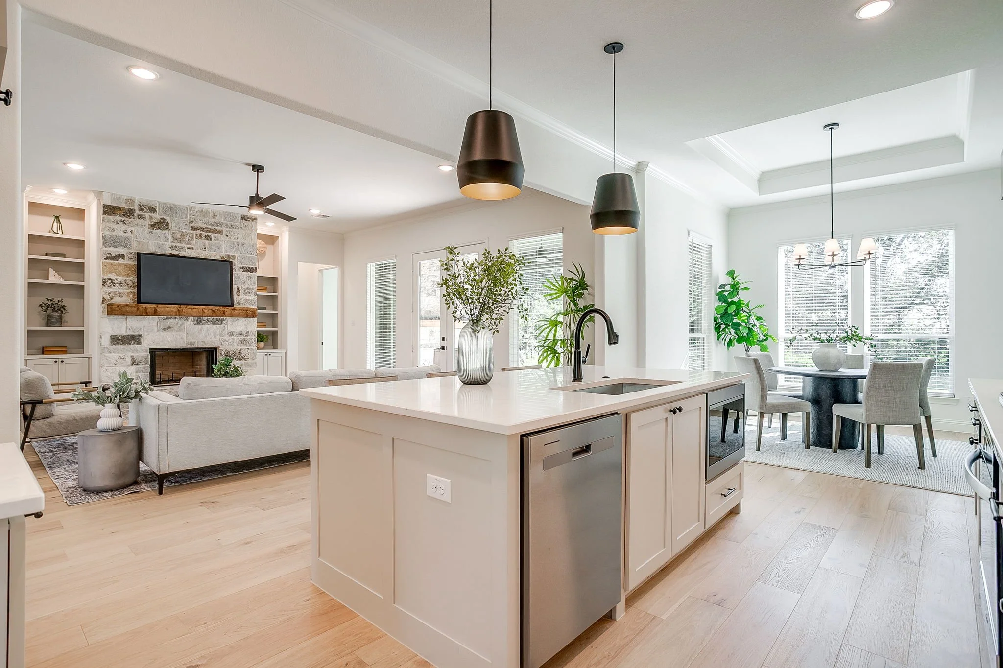 168 Oak Grv Wy (17 of 56).jpg