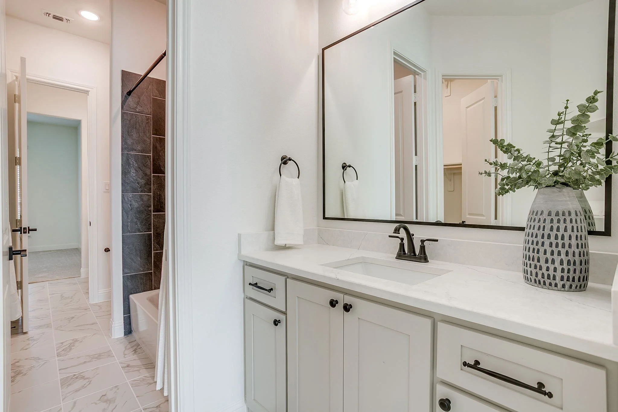 168 Oak Grv Wy (44 of 56).jpg