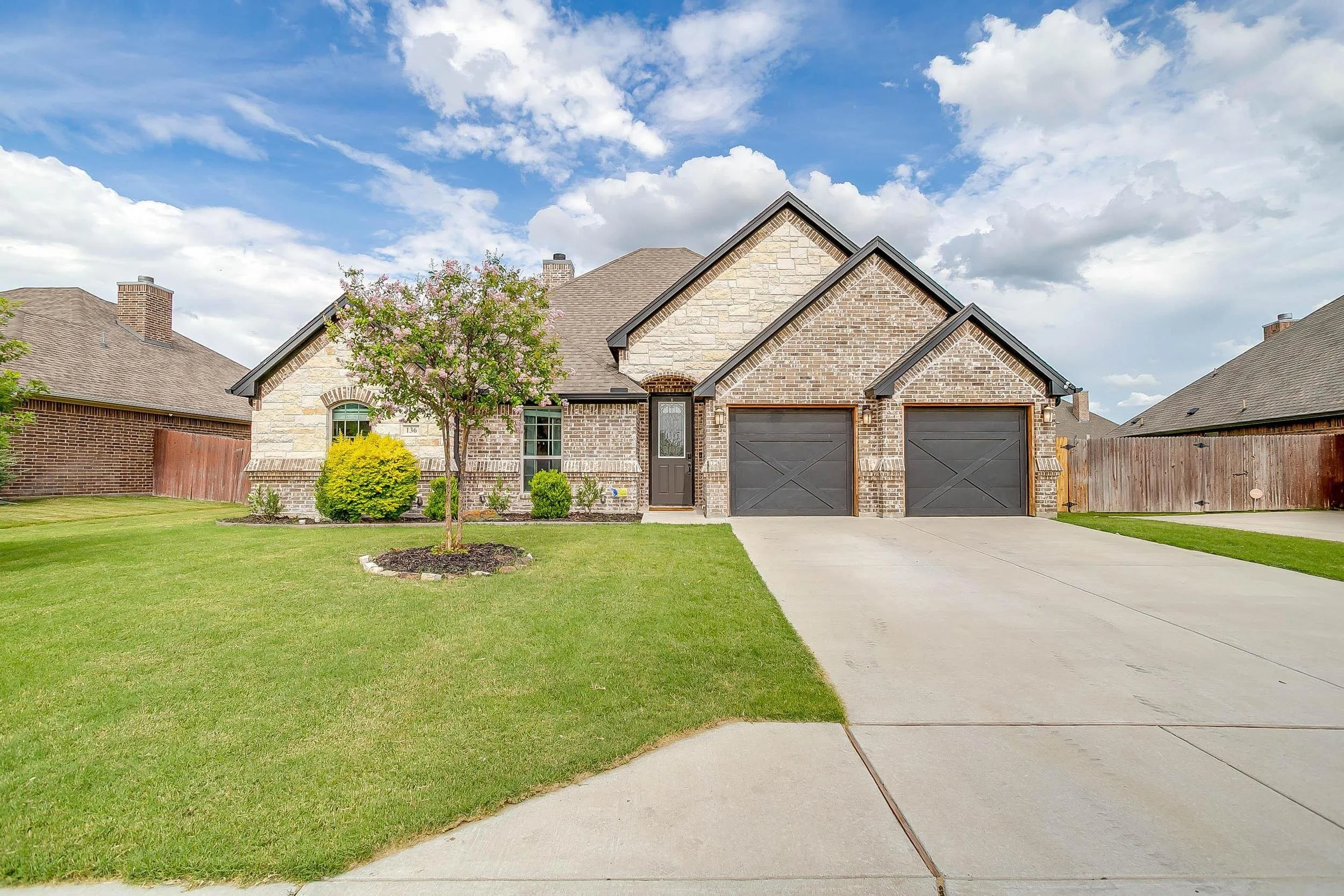 136 Kentucky Dr-13.jpg