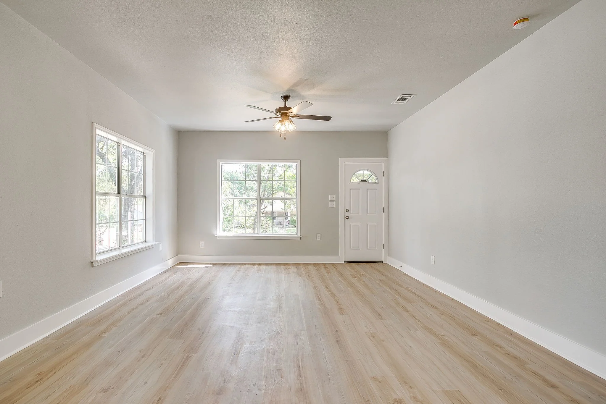 1621 Lincoln Ave (15 of 40).jpg